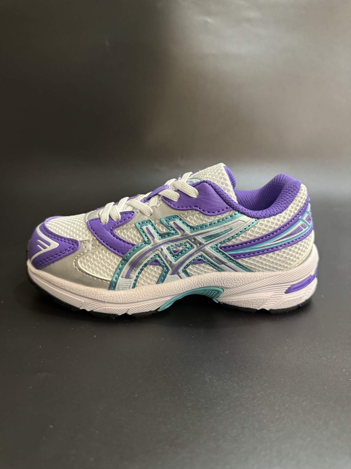 图片[6]-正确版本放 亚瑟士官网新款1130弹力松紧带儿童复古休闲运动鞋 尺码：26-37码 经典1130款式🆕 松紧带设计，穿脱方便✌🏻 网面拼接，质感满满💯 橡胶耐磨防滑大底，脚感超赞👍🏻-选品中心