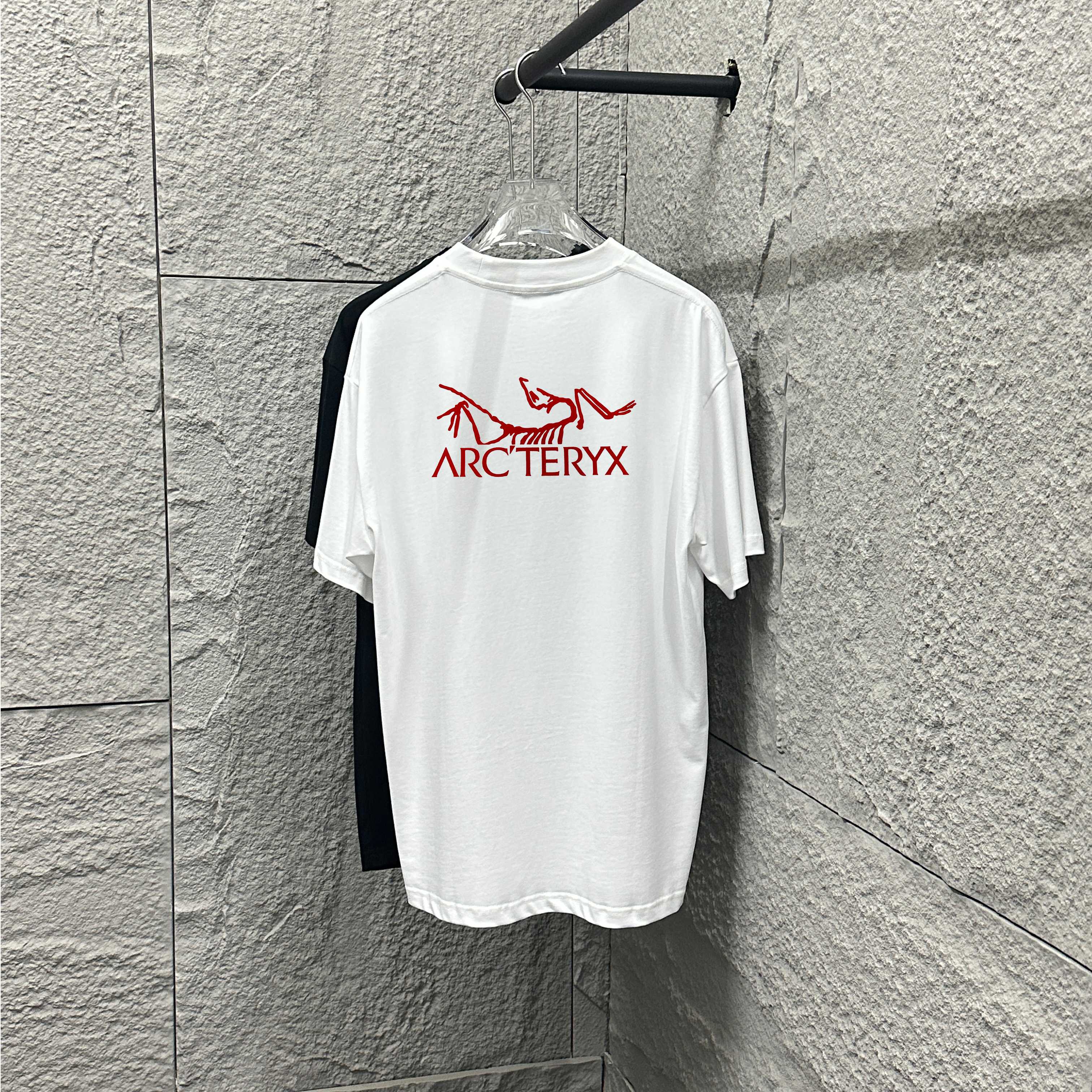 ARC'TERYX * ancestral * pájaro 2025 primavera y verano nuevo estilo de moda. Logotipo de letra tótem clásico personaliz…