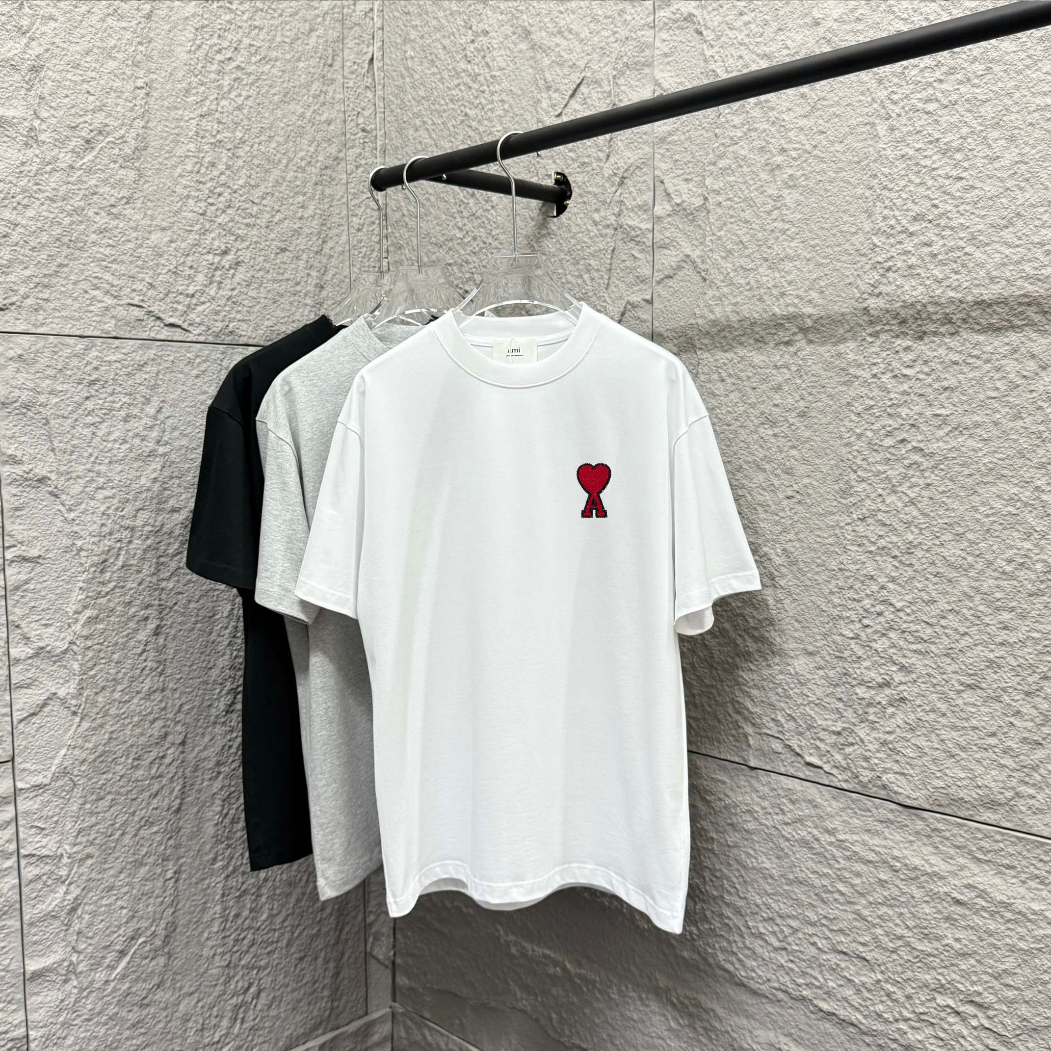 Ami* 2025 primavera/verano nuevo estilo, bordado de letras con corazón enmarcado, tejido personalizado de algodón puro …