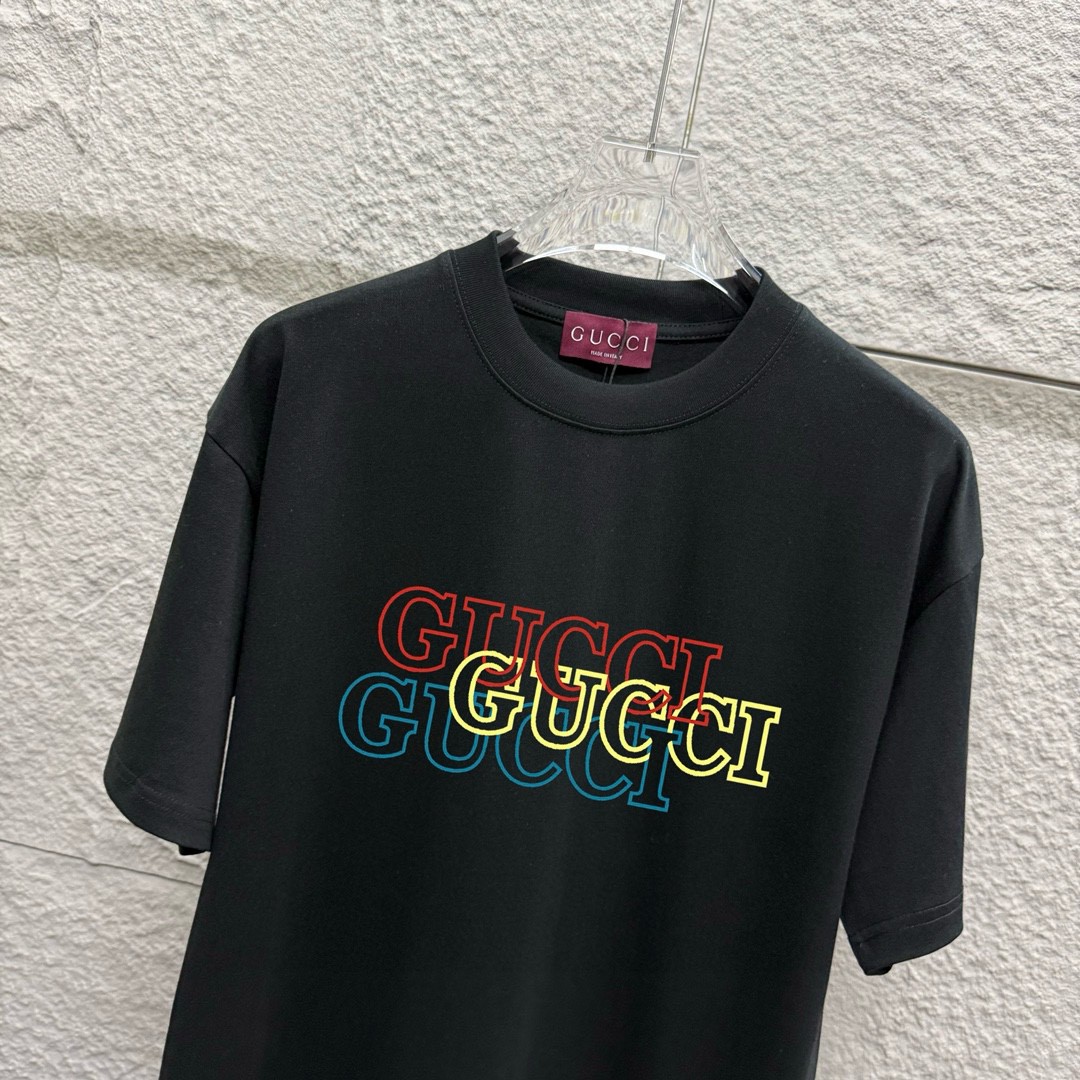 Gu 古*驰 2025 primavera/verano nuevo estilo, camiseta de manga corta con estampado de doble G en el pecho, tejido de algo…