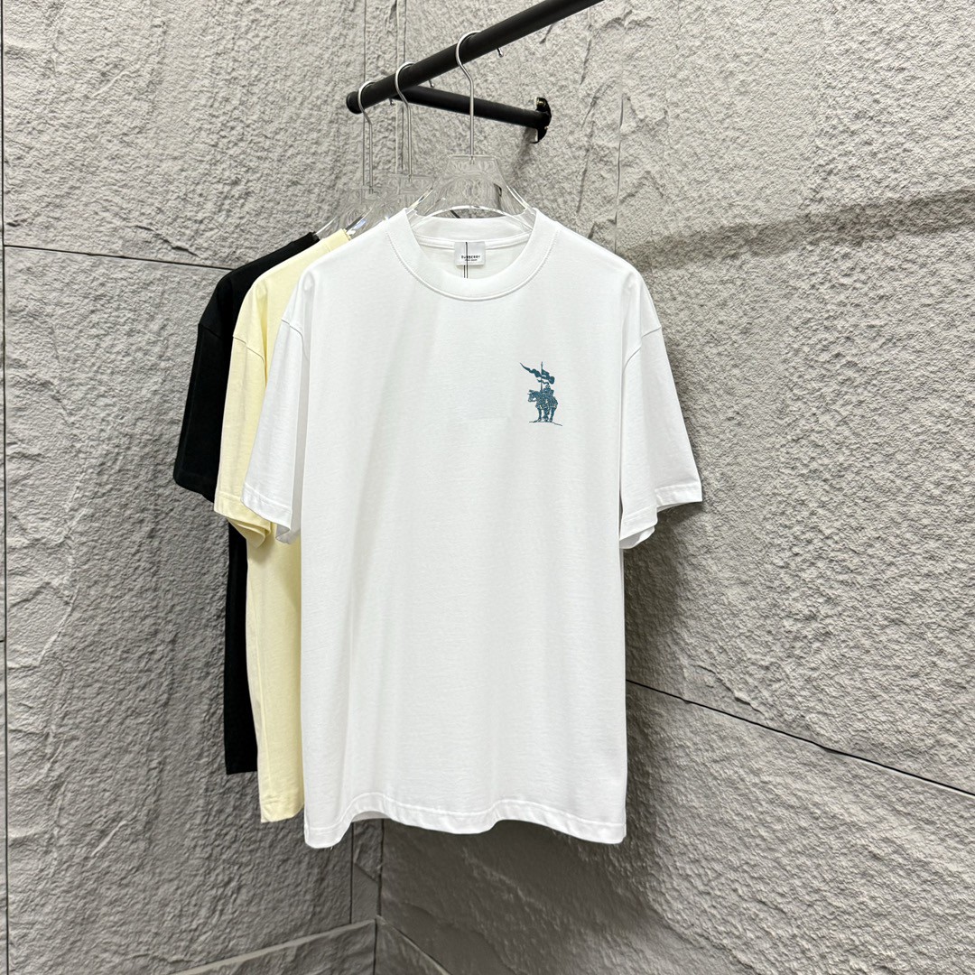 BBR*Baba*li 2025 nuevo estilo primavera y verano, estampado pequeño de soldados y caballos en el pecho, camiseta sencil…