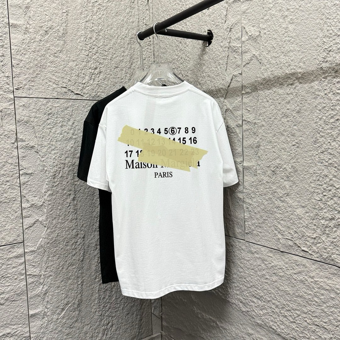 MM6 马吉*拉 2025 primavera/verano nueva colección bordado de letras en el pecho impresión de cinta en la espalda camiseta …