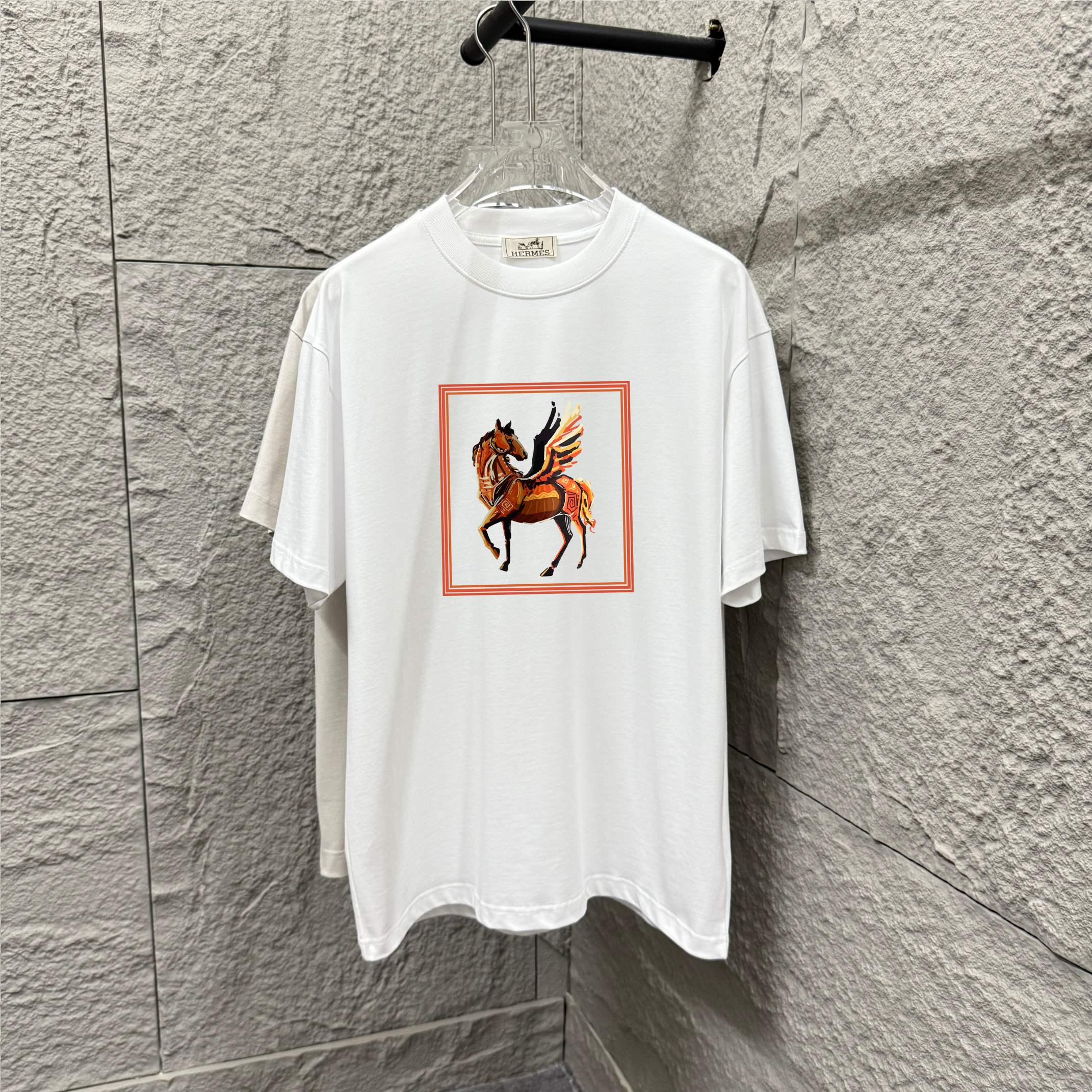 Herme* Hermès* 2025 primavera/verano nuevo, estampado clásico de ángel caballo en marco con pintura al óleo, tela de al…