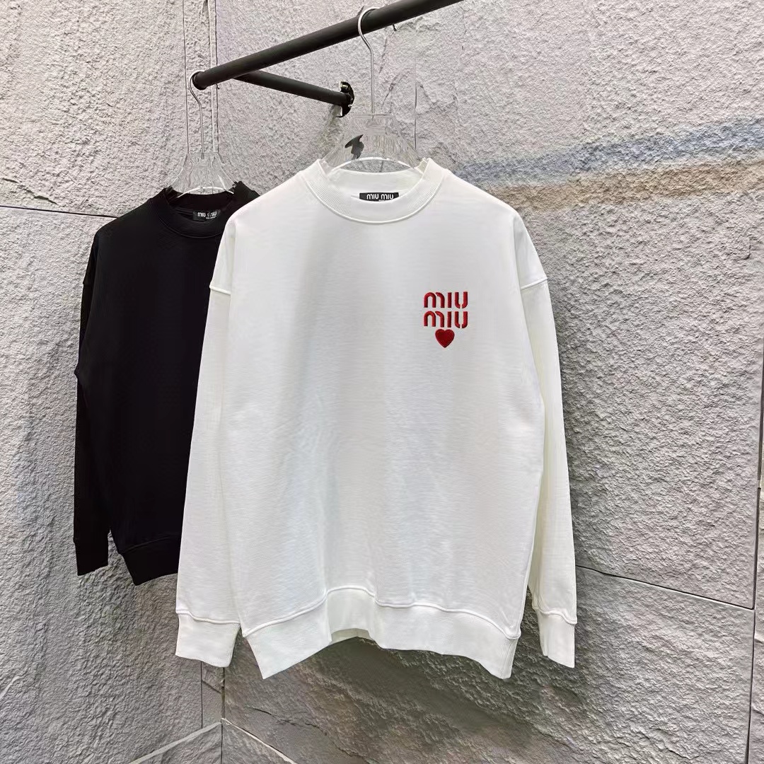 Miu Miu Sweat-shirt à Manches Longues avec Broderie Logo et Cœur