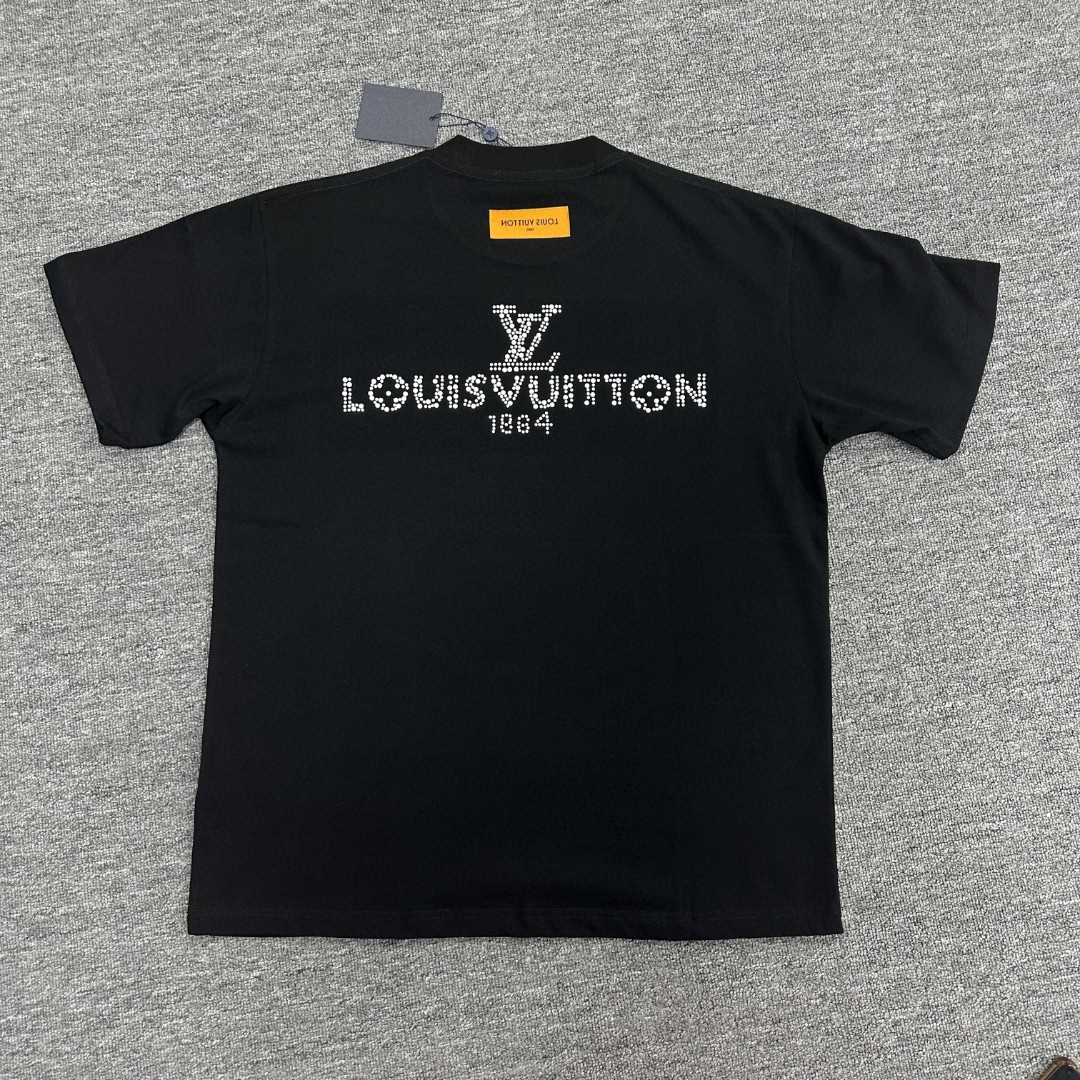 P85 1v Louis * 2025 primavera y verano nuevo estilo Clásico letra en V grande tridimensional Diseño artesanal de perlas…
