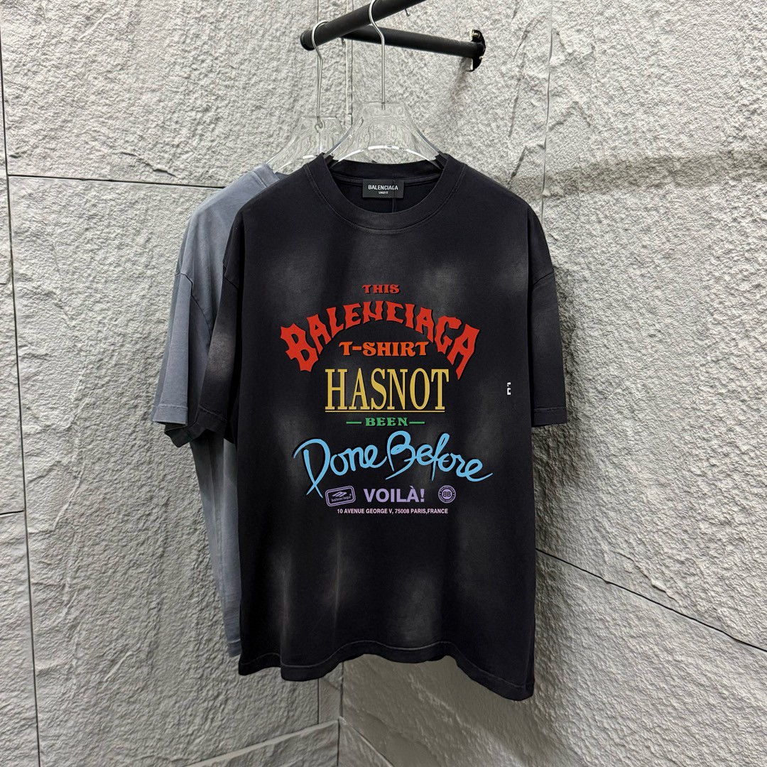P80 BALENCI*GA París*Nueva temporada de verano 2025, camiseta de manga corta con teñido degradado y efecto desgastado, …