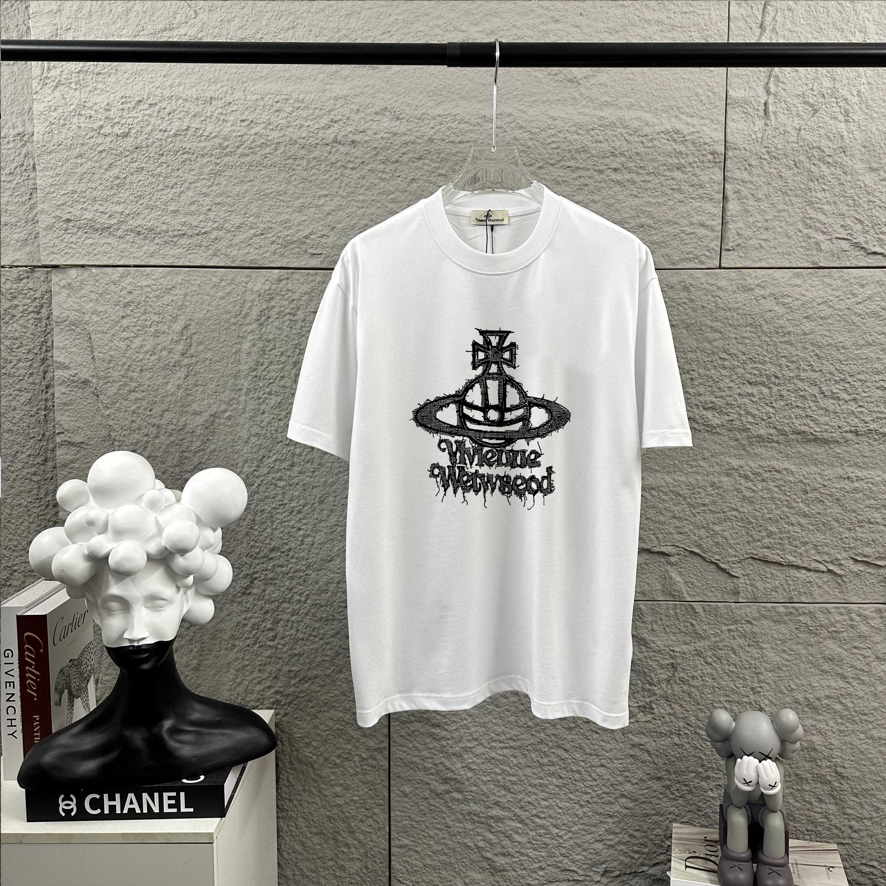 Vivienne Westwood Vivienne *Westwood*西太后*2026 春夏新款 字母印花工艺 定制双纱平纹纯棉面料 短袖T恤