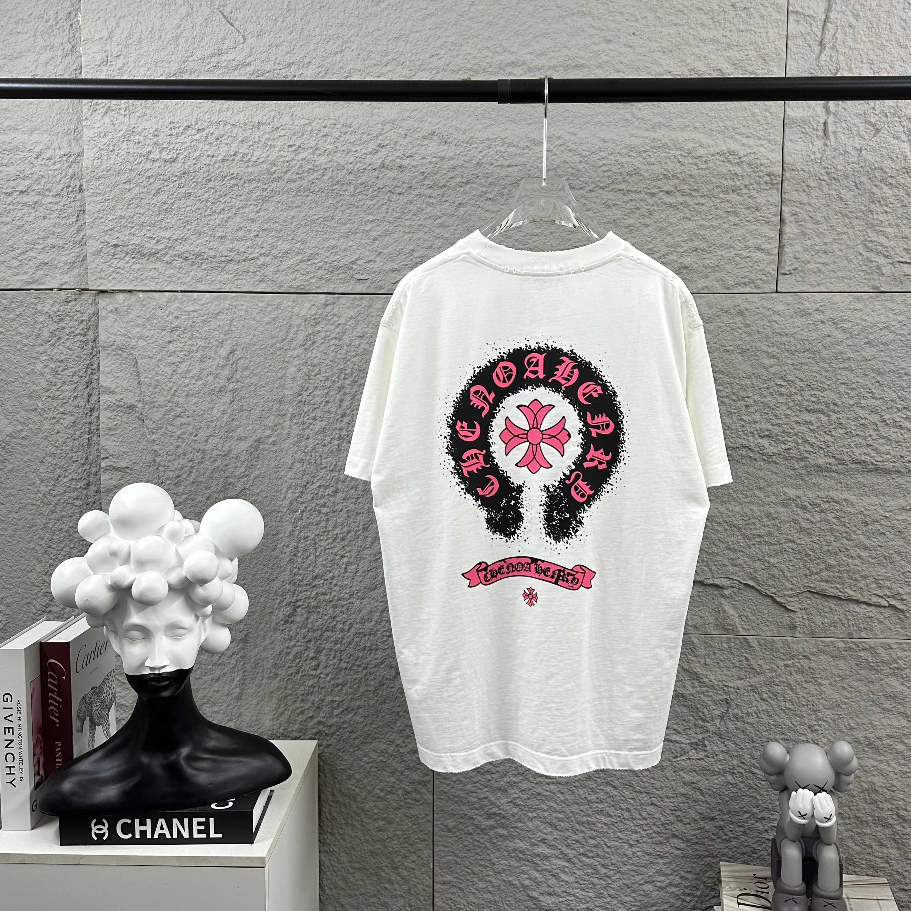 p100 CH* Chrome Hearts* Nueva temporada primavera/verano 2026. Estilo desgastado y lavado con trabajo pesado. Proceso d…