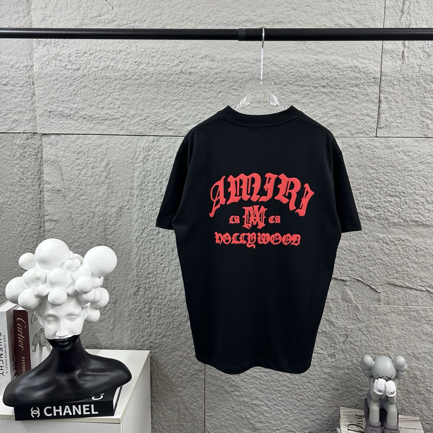 NO:912714,Amiri*Emil 2026 early spring and summer new style Customized plain cotton double yarn fabric Short-sleeved T-shirt Classic letter flocking technology Same style for men and women Color black white Size S (90-130 pounds) M (120-150 pounds) L (140-165 pounds) XL (160-1 pounds) XXL (1-210 pounds),, amiri, T-shirt, tees, t-shirt,19860909Amiri*埃米尔 2026早春夏季新款 定制平纹纯棉双纱面料 短袖T恤 经典字母植绒工艺 男女同款 颜色黑色白色  尺码 S（90-130斤） M（120-150斤） L（140-165斤） XL（160-1斤） XXL（1-210斤）,,amiri,T-shirt,tees，t-shirt,,Men's clothing