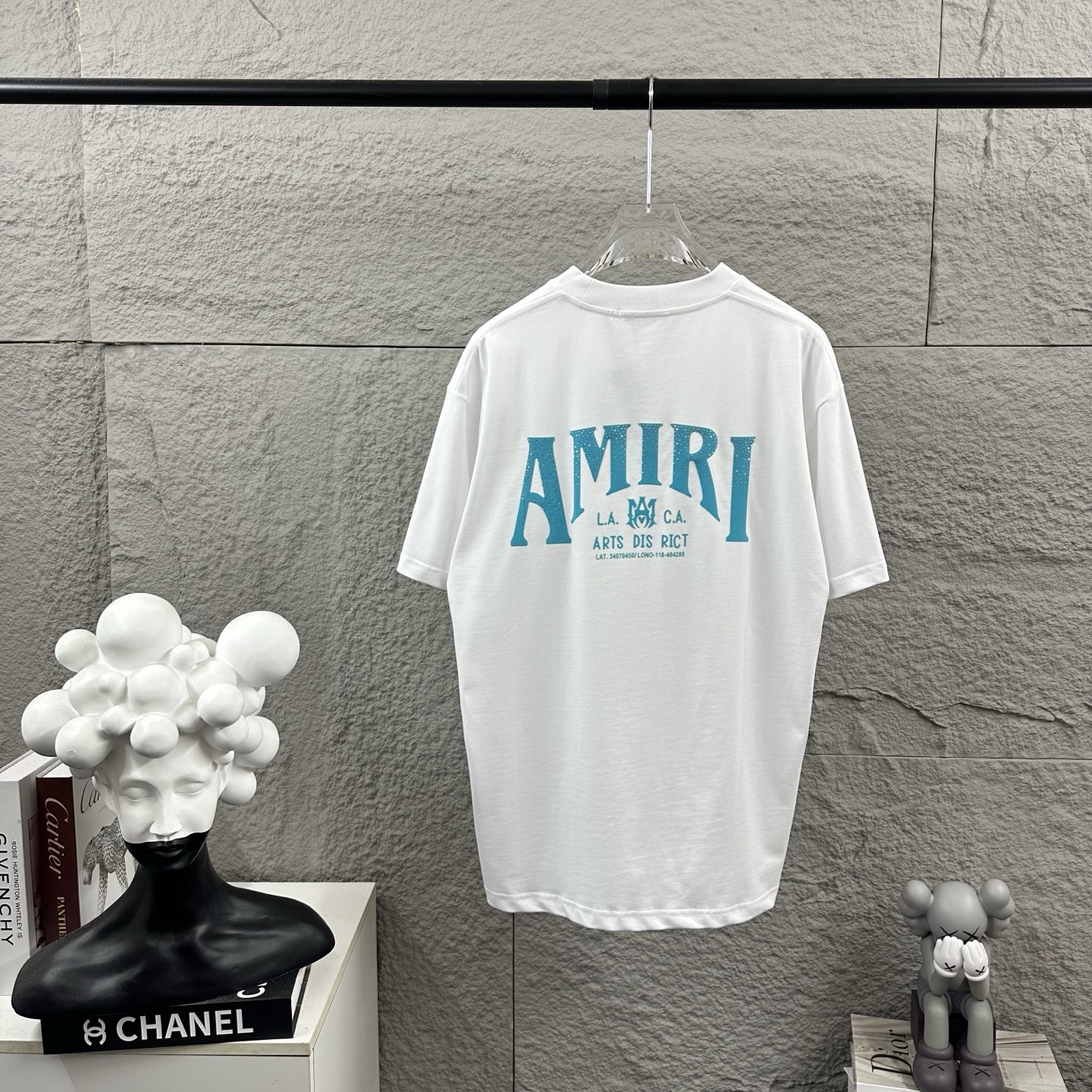 NO:912720,Amiri*Emil 2026 early spring and summer new style Customized plain cotton double yarn fabric Short-sleeved T-shirt Classic letter rhinestone + flocking technology Same style for men and women Color black white Size S (90-130 catties) M (120-150 catties) L (140-165 catties) XL (160-1 catties) XXL (1-210 catties),,amiri, T-shirt, tees, t-shirt,19860909Amiri*埃米尔 2026早春夏季新款 定制平纹纯棉双纱面料 短袖T恤 经典字母烫钻+植绒工艺 男女同款 颜色黑色白色  尺码 S（90-130斤） M（120-150斤） L（140-165斤） XL（160-1斤） XXL（1-210斤）,,amiri,T-shirt,tees，t-shirt,,Men's clothing