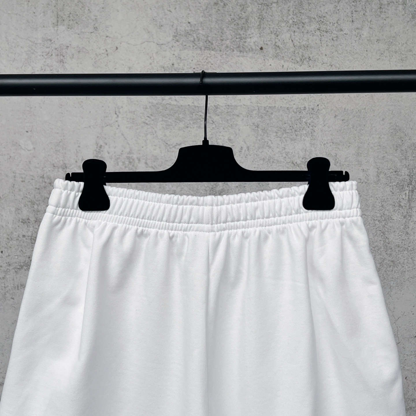 Balenciaga 官网品质BALENCI*GA/巴黎 2026新款 巴黎字母刺绣3M直喷印花短裤