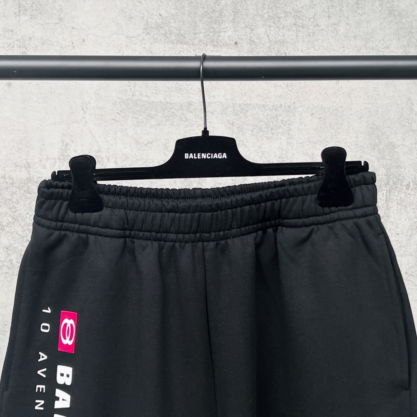 Balenciaga 官网品质BALENCI*GA/巴黎 2026新款 巴黎 字母印花短裤 砖柜同步