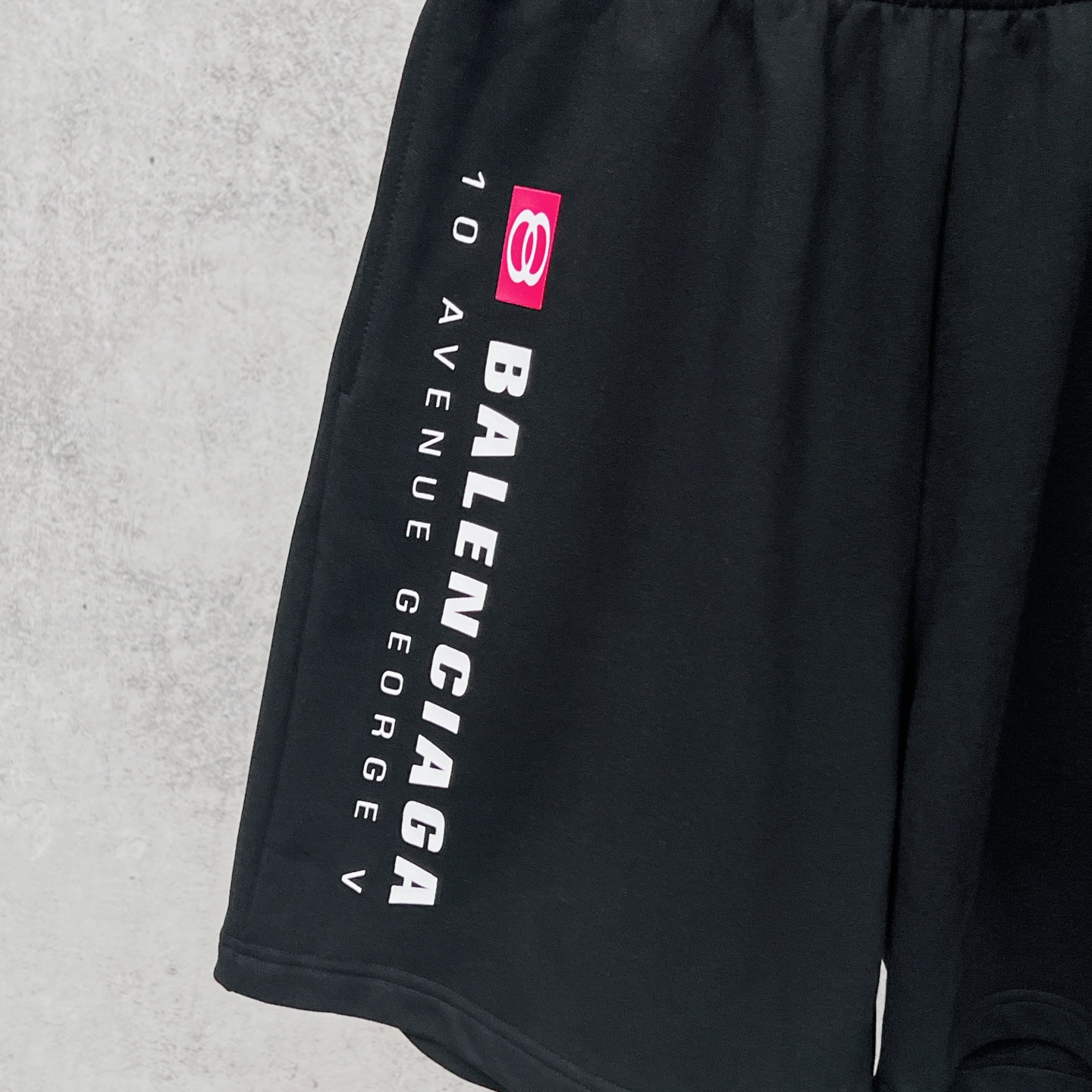 Balenciaga 官网品质BALENCI*GA/巴黎 2026新款 巴黎 字母印花短裤 砖柜同步