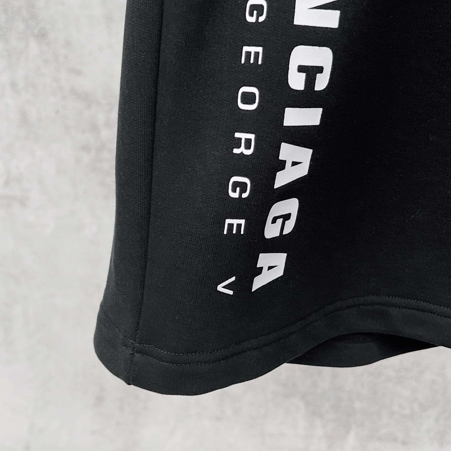 Balenciaga 官网品质BALENCI*GA/巴黎 2026新款 巴黎 字母印花短裤 砖柜同步