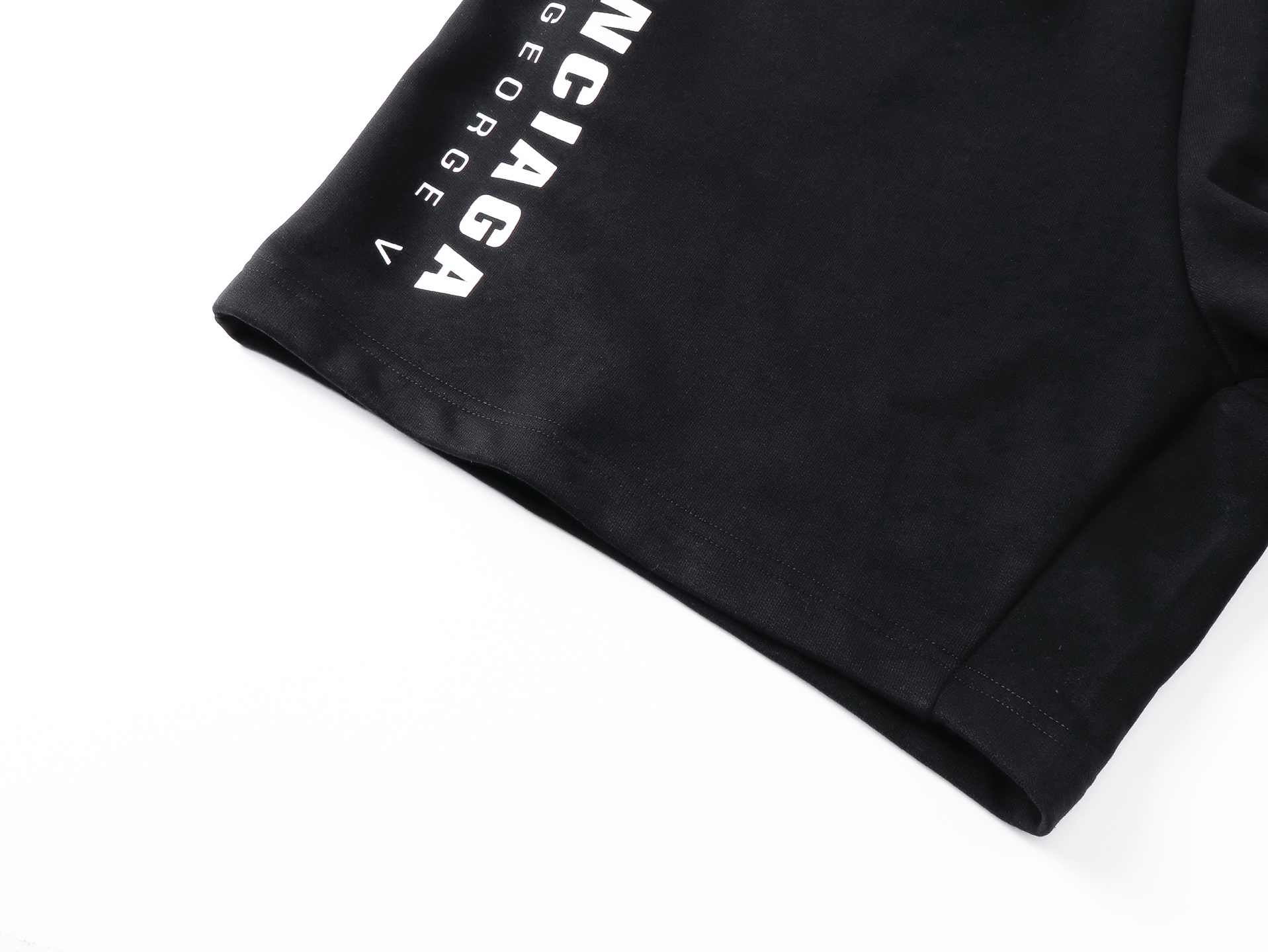 Balenciaga 官网品质BALENCI*GA/巴黎 2026新款 巴黎 字母印花短裤 砖柜同步