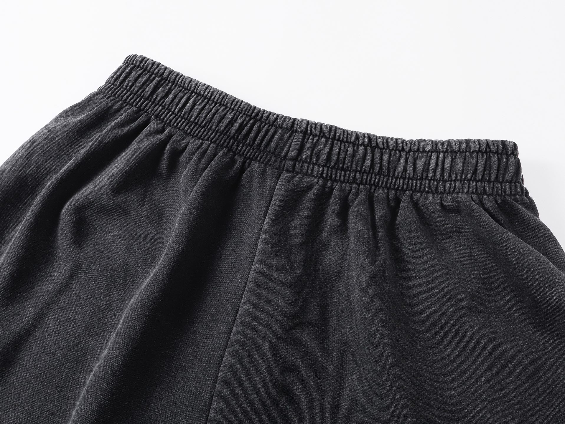 Balenciaga 官网品质BALENCI*GA/巴黎 2026新款 巴黎美纹纸胶带 字母直喷印花洗水磨烂做旧短裤