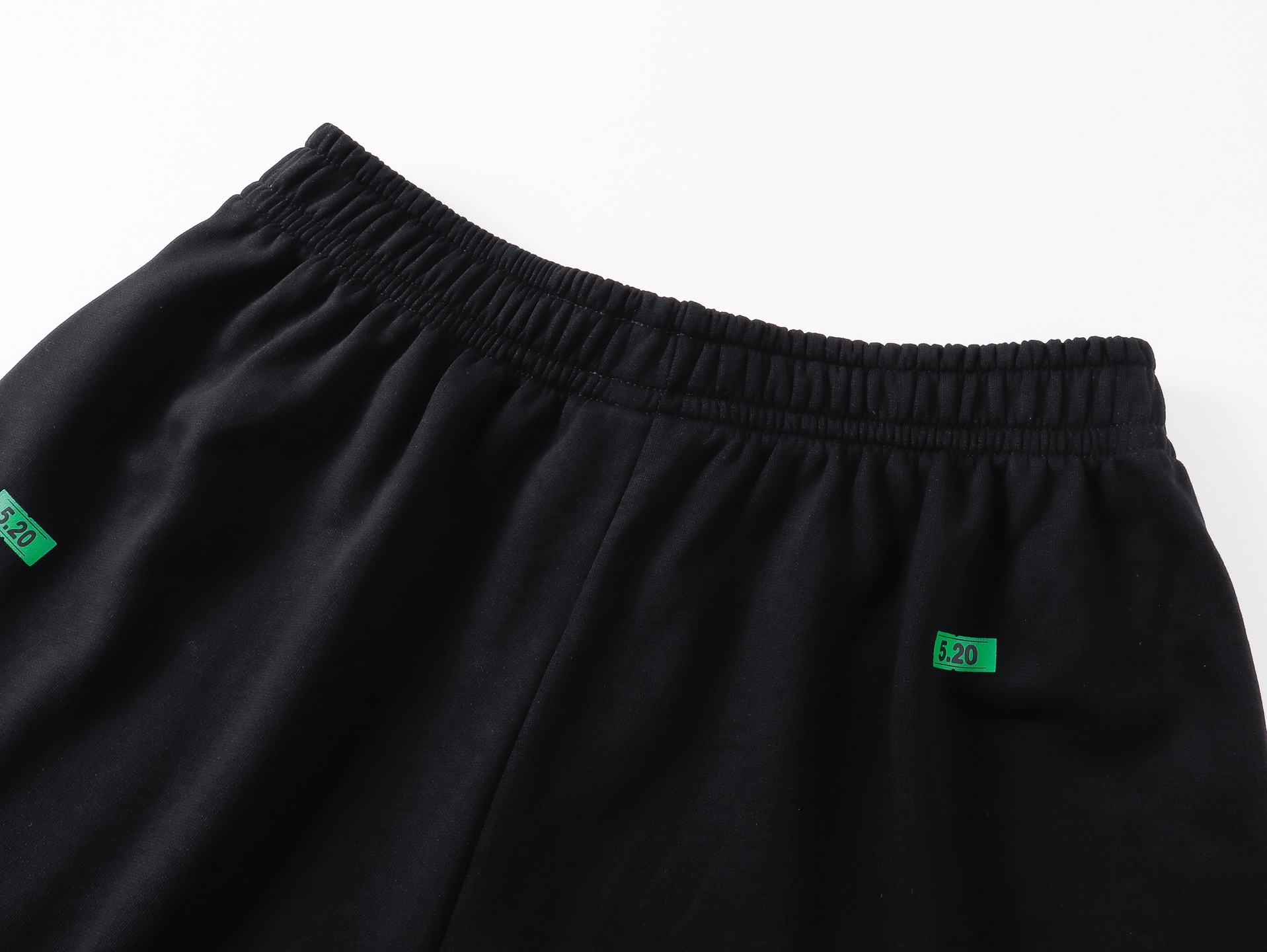 Balenciaga 官网品质BALENCI*GA/巴黎 2026新款 巴黎5 20贴纸印花 左边刺绣巴黎小字母短裤