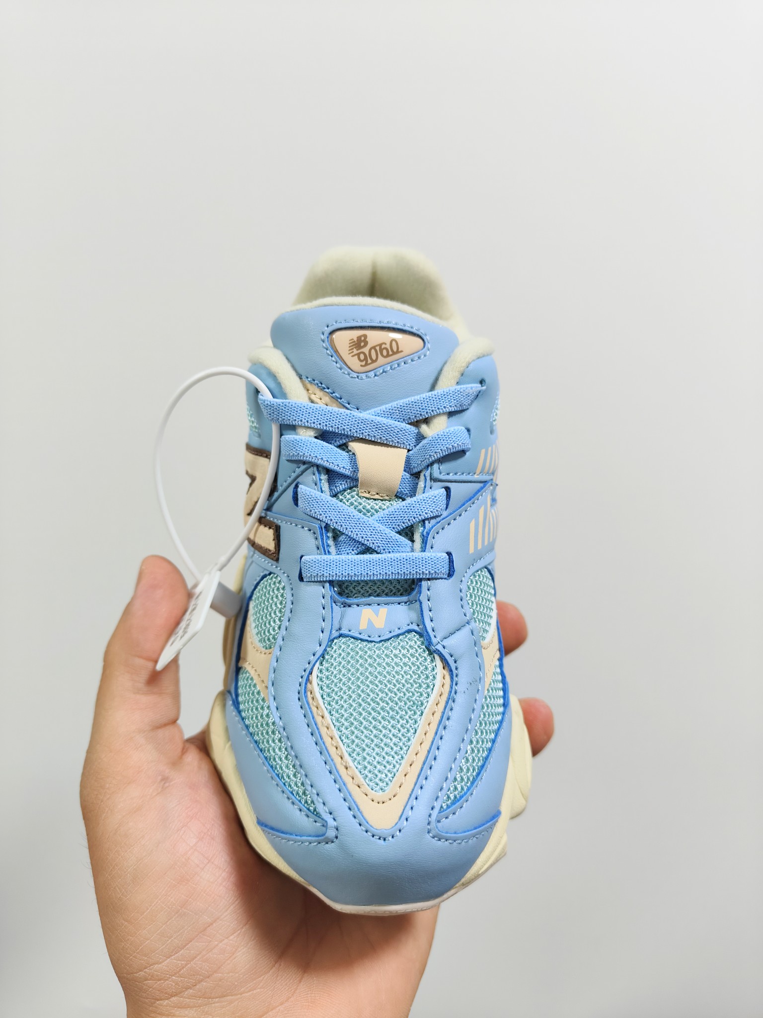 图片[6]-NB 9060 松紧带款童鞋26-37码 海外版NB 9060配色不仅显档次，鞋子也更轻盈️❗️时尚大气的外观设计，后跟“小象蹄”的独特照型，百搭又显腿长❗️必入款老爹鞋💕-选品中心