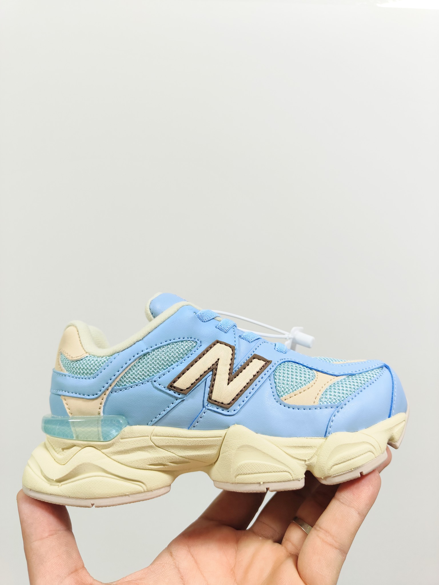 图片[7]-NB 9060 松紧带款童鞋26-37码 海外版NB 9060配色不仅显档次，鞋子也更轻盈️❗️时尚大气的外观设计，后跟“小象蹄”的独特照型，百搭又显腿长❗️必入款老爹鞋💕-选品中心