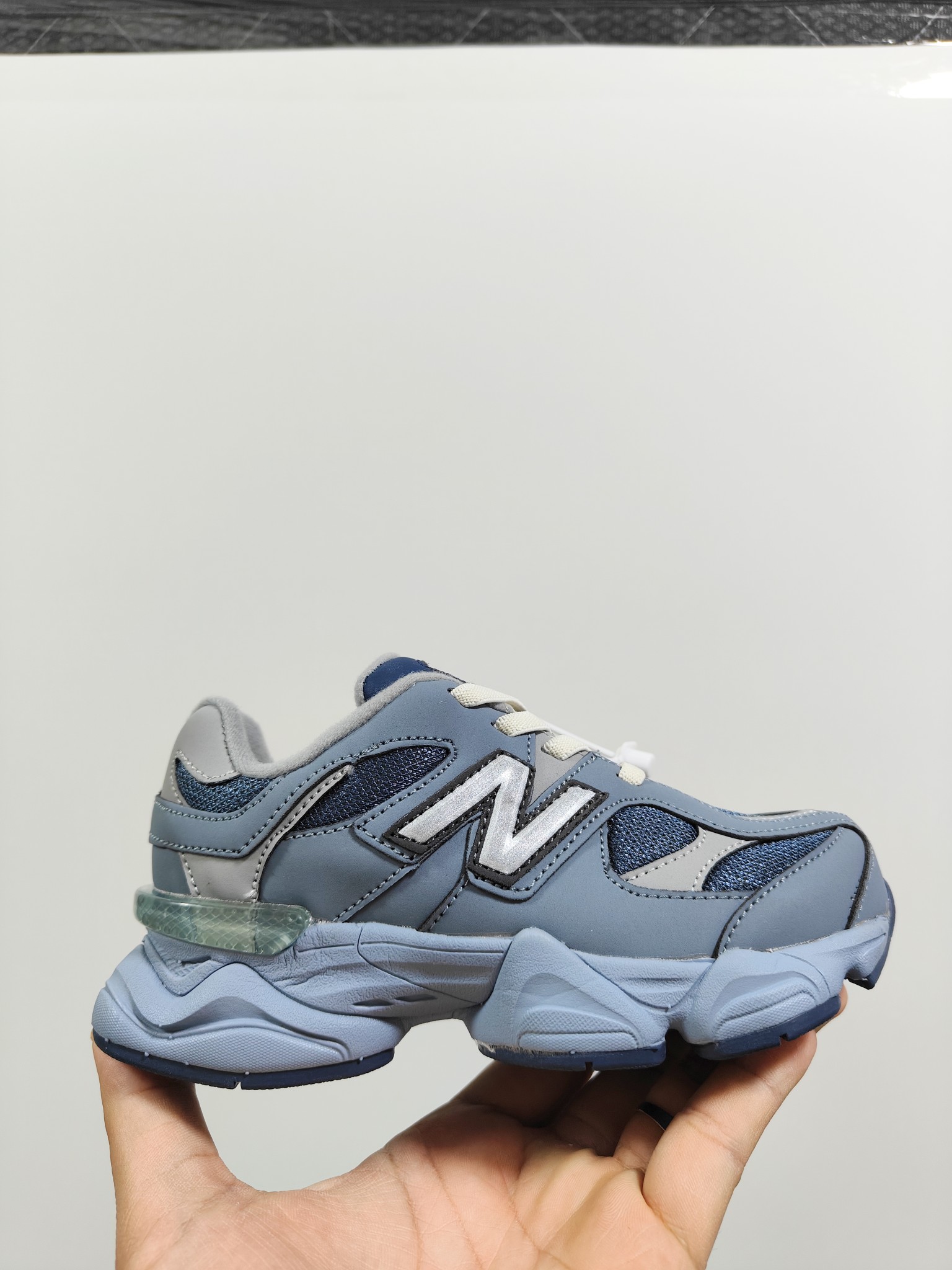 图片[7]-NB 9060 松紧带款童鞋26-37码 海外版NB 9060配色不仅显档次，鞋子也更轻盈️❗️时尚大气的外观设计，后跟“小象蹄”的独特照型，百搭又显腿长❗️必入款老爹鞋💕-选品中心