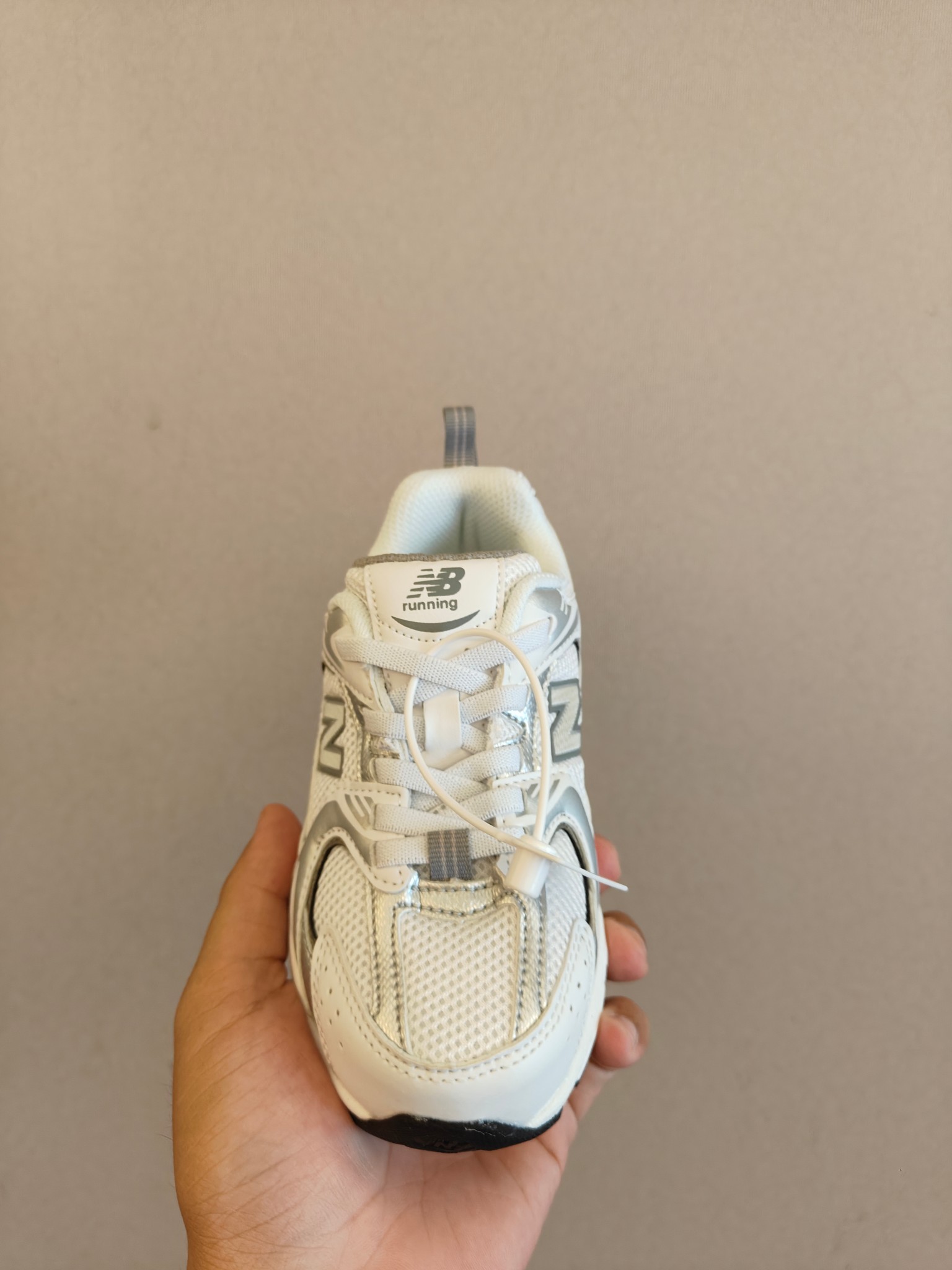 图片[4]-ＮＢ530亲子款儿童 魔术贴术贴+防臭海波丽鞋店 尺码26-37 带来经典系列 经典的530系列！该系列传承了品牌的诸多优点，大胆创新！堪称经典系列里的经典，也是最为热门的系列！时隔一年，再次带来的童鞋，必属重磅～-选品中心