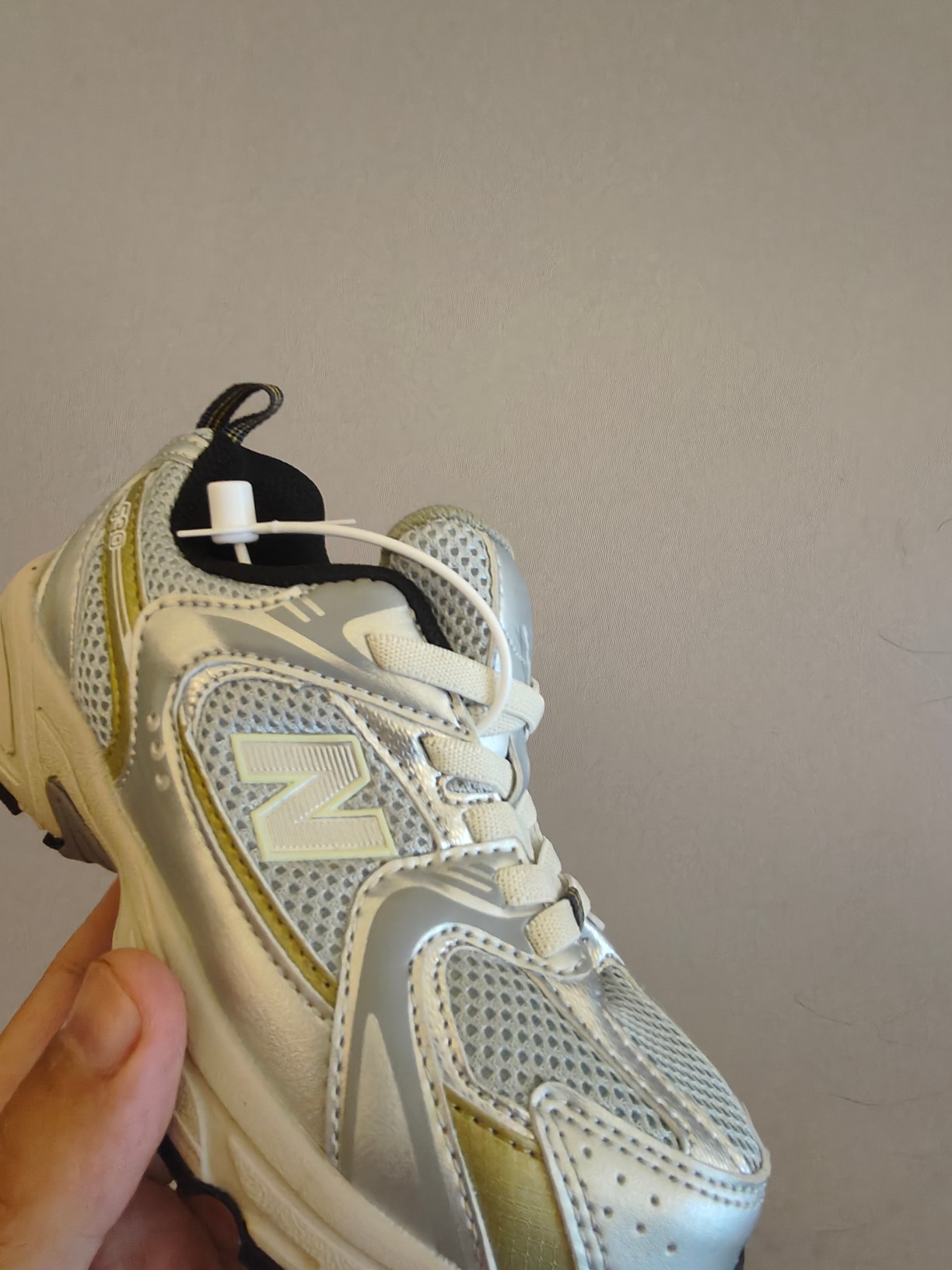 图片[6]-ＮＢ530亲子款儿童 魔术贴术贴+防臭海波丽鞋店 尺码26-37 带来经典系列 经典的530系列！该系列传承了品牌的诸多优点，大胆创新！堪称经典系列里的经典，也是最为热门的系列！时隔一年，再次带来的童鞋，必属重磅～-选品中心