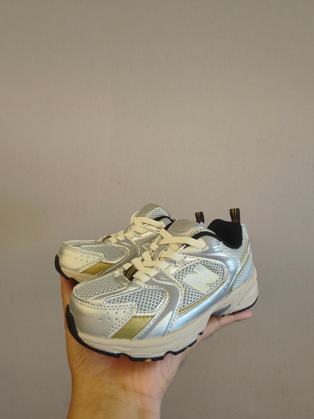 图片[7]-ＮＢ530亲子款儿童 魔术贴术贴+防臭海波丽鞋店 尺码26-37 带来经典系列 经典的530系列！该系列传承了品牌的诸多优点，大胆创新！堪称经典系列里的经典，也是最为热门的系列！时隔一年，再次带来的童鞋，必属重磅～-选品中心