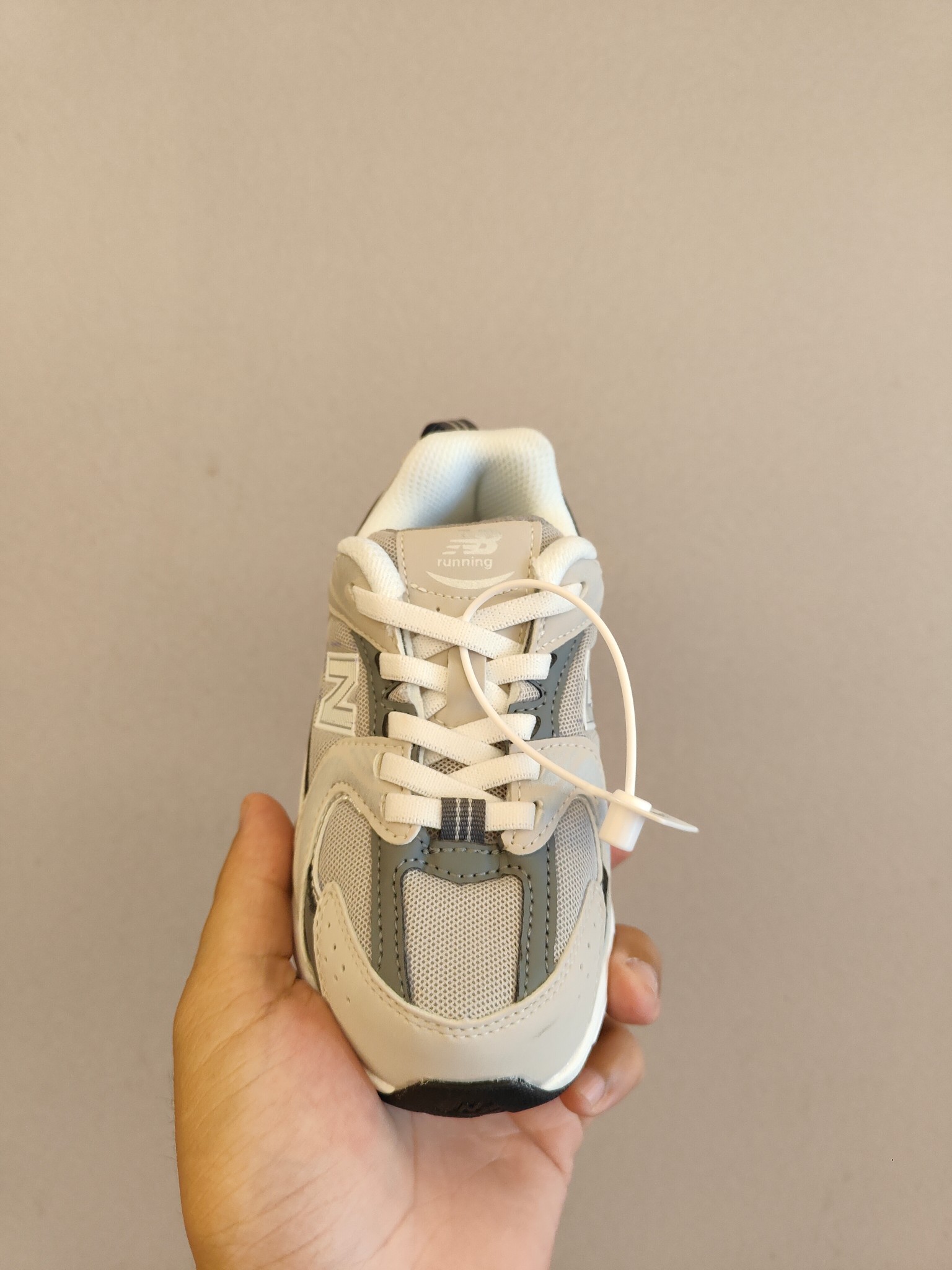 图片[4]-ＮＢ530亲子款儿童 魔术贴术贴+防臭海波丽鞋店 尺码26-37 带来经典系列 经典的530系列！该系列传承了品牌的诸多优点，大胆创新！堪称经典系列里的经典，也是最为热门的系列！时隔一年，再次带来的童鞋，必属重磅～-选品中心