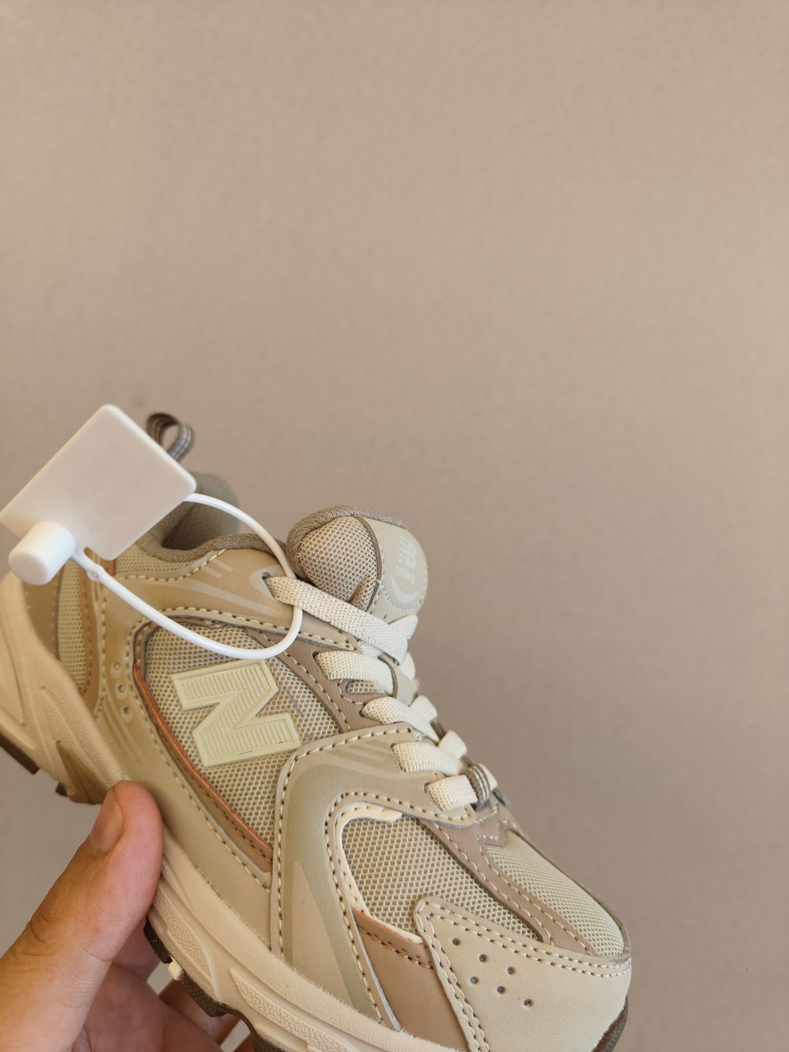 图片[6]-ＮＢ530亲子款儿童 魔术贴术贴+防臭海波丽鞋店 尺码26-37 带来经典系列 经典的530系列！该系列传承了品牌的诸多优点，大胆创新！堪称经典系列里的经典，也是最为热门的系列！时隔一年，再次带来的童鞋，必属重磅～-选品中心