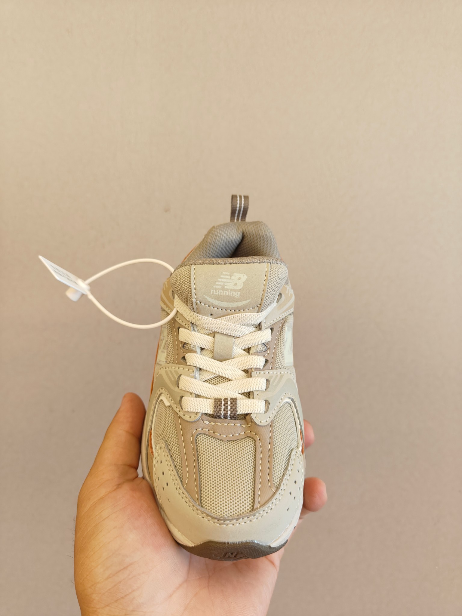 图片[4]-ＮＢ530亲子款儿童 魔术贴术贴+防臭海波丽鞋店 尺码26-37 带来经典系列 经典的530系列！该系列传承了品牌的诸多优点，大胆创新！堪称经典系列里的经典，也是最为热门的系列！时隔一年，再次带来的童鞋，必属重磅～-选品中心