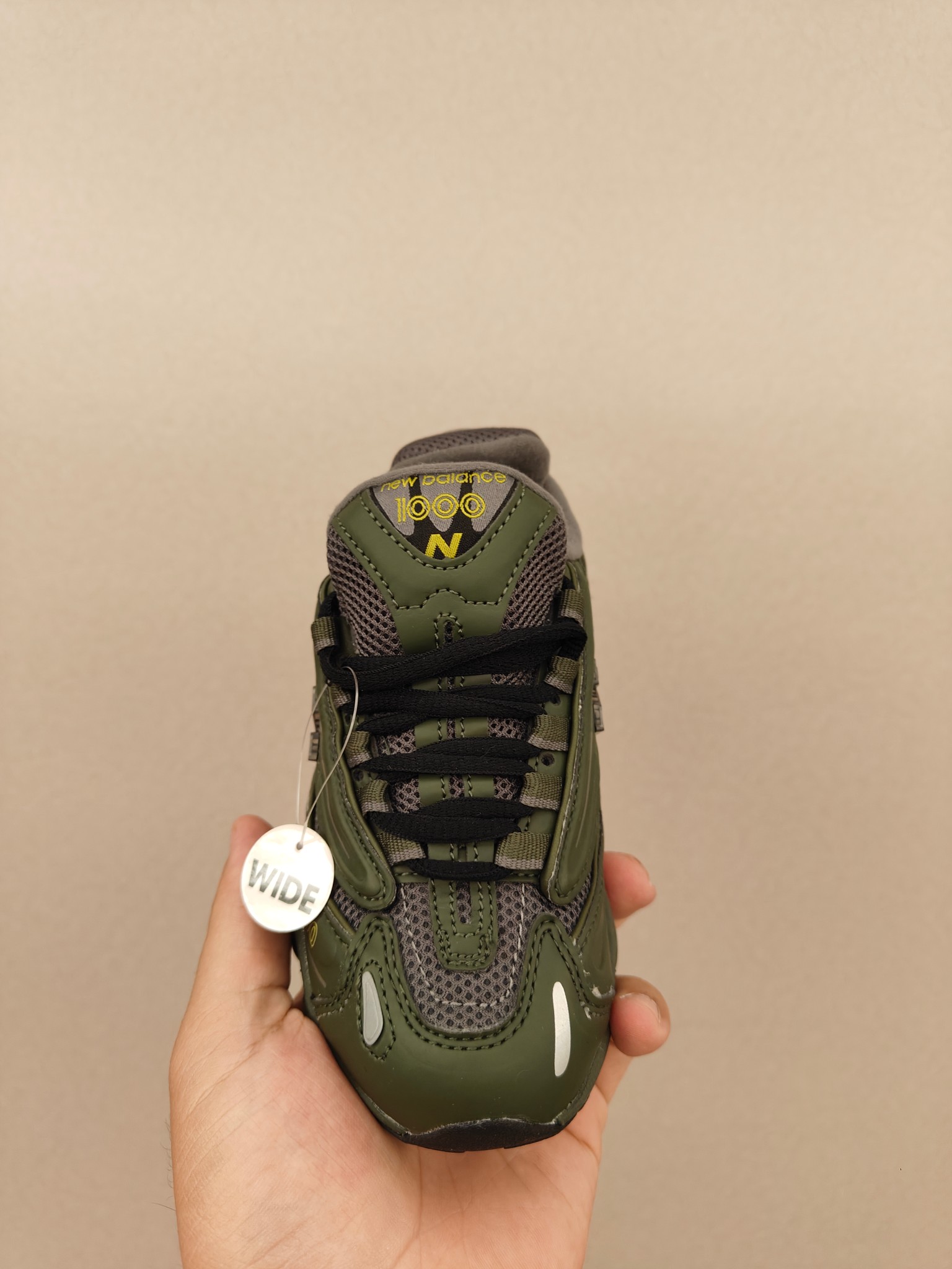 图片[4]-新款新款，复古款儿童鞋 全网首发💰 尺码：26-37 作为官方最新最热门的款式，nb1000真的是一鞋难求😭采用有张力的线条，和不同材质的拼接使用，让整体凸显未来的机能感🤖又酷又野辨识度高！日常又百搭，复古运动风轻松拿捏～-选品中心