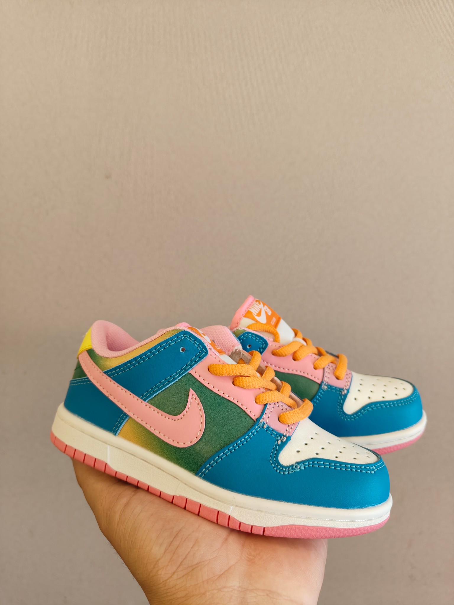图片[2]-✅耐克Nike SB Dunk Low 扣篮系列复古低帮休闲运动滑板板鞋。采用脚感柔软舒适ZoomAir气垫，有效吸收滑板等极限运动在落地时带来的冲击力，为街头运动者们更好的保护-选品中心