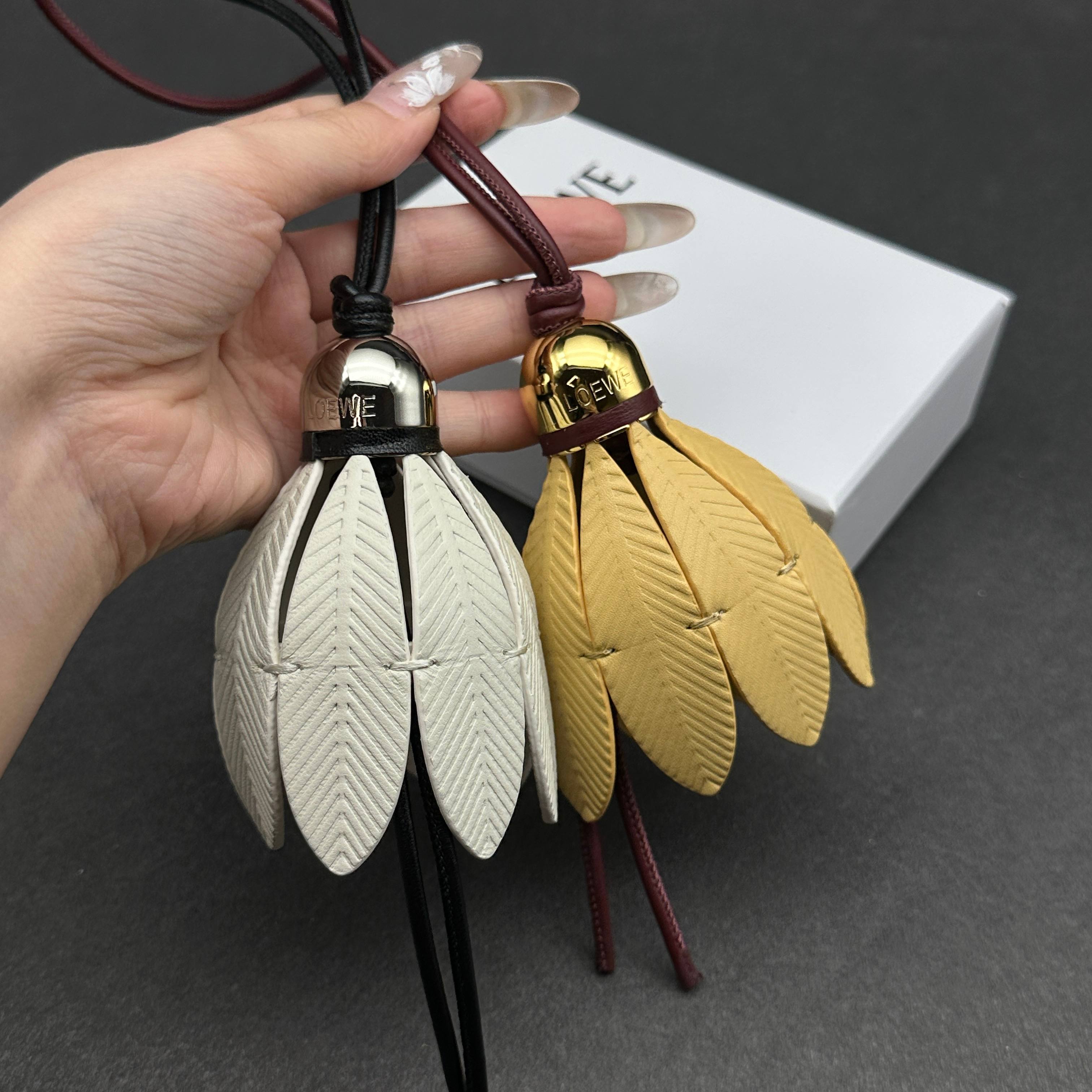 Loewe 罗意威Loewe 羽毛球挂饰/挂件