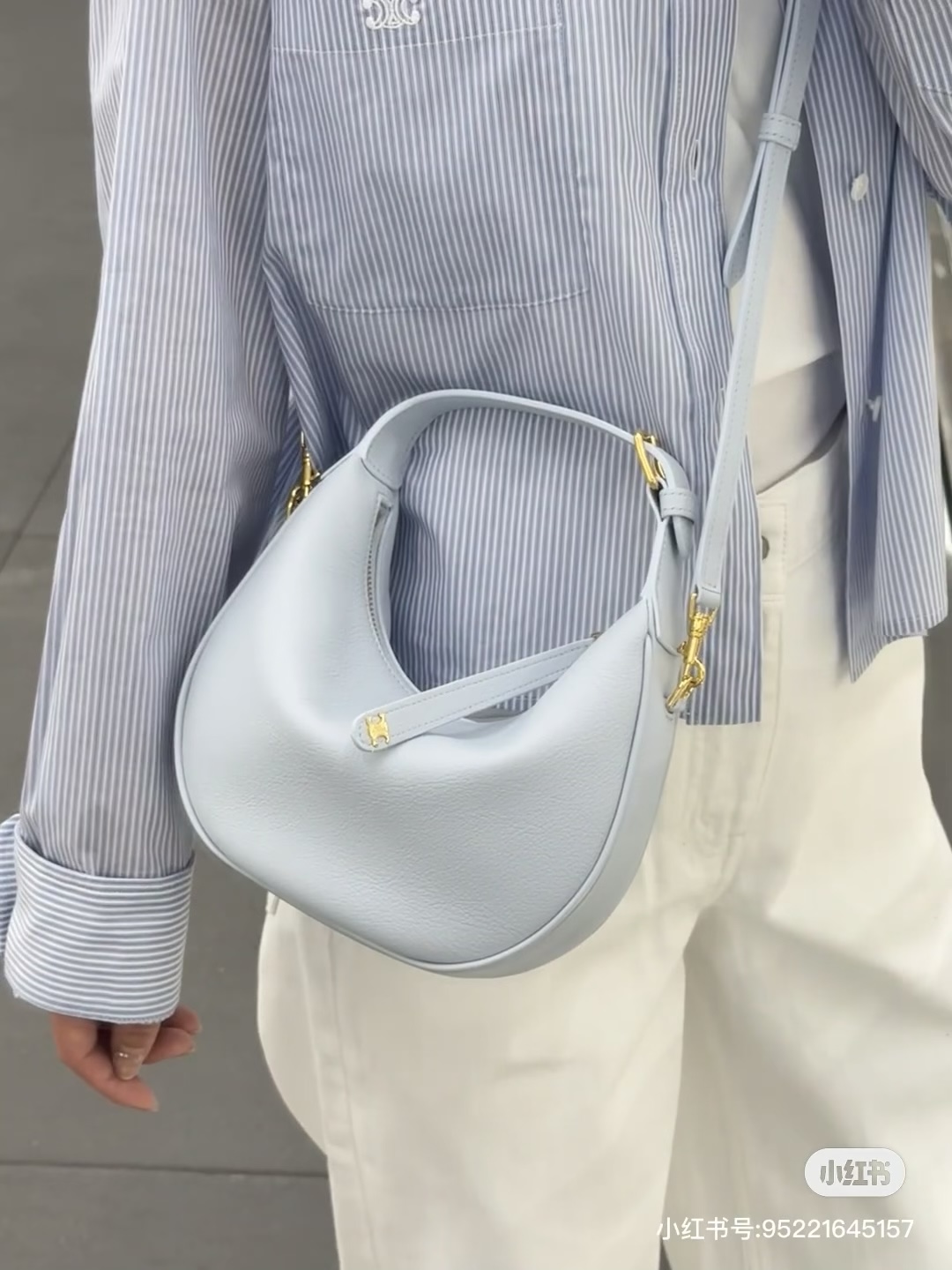 Celine This light and soft color is like the first ice crystal shattered by a wind chime, which melts into a puddle of mint soda when it meets th