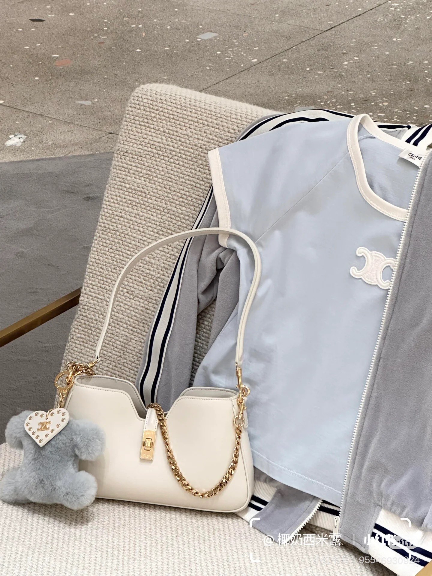Celine Camille Baguette Bag in White Leather with Gold Hardware 6 i1755150926833 650 0 5