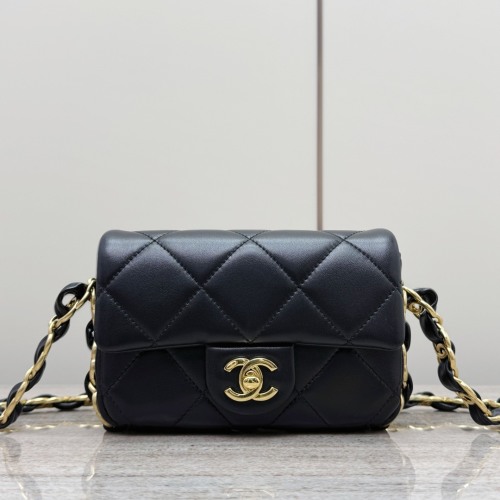 Chanel Klassieke Flap Bag Mini Zwart Leer Gouden Hardware 1 Chanel Klassieke Flap Bag Mini Zwart Leer Gouden Hardware
