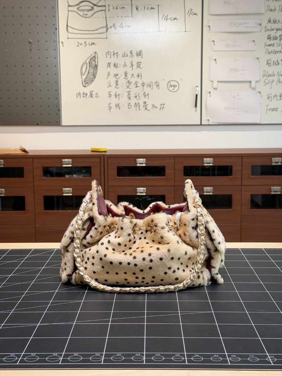 샤넬 26 a 호보 미니 가방 상세 이미지 2