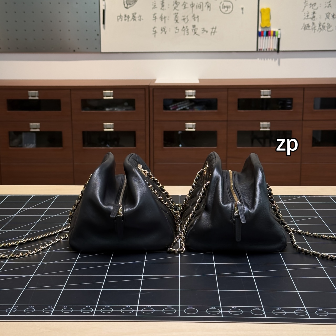 샤넬 두부 지퍼 포켓 가방 상세 이미지 2