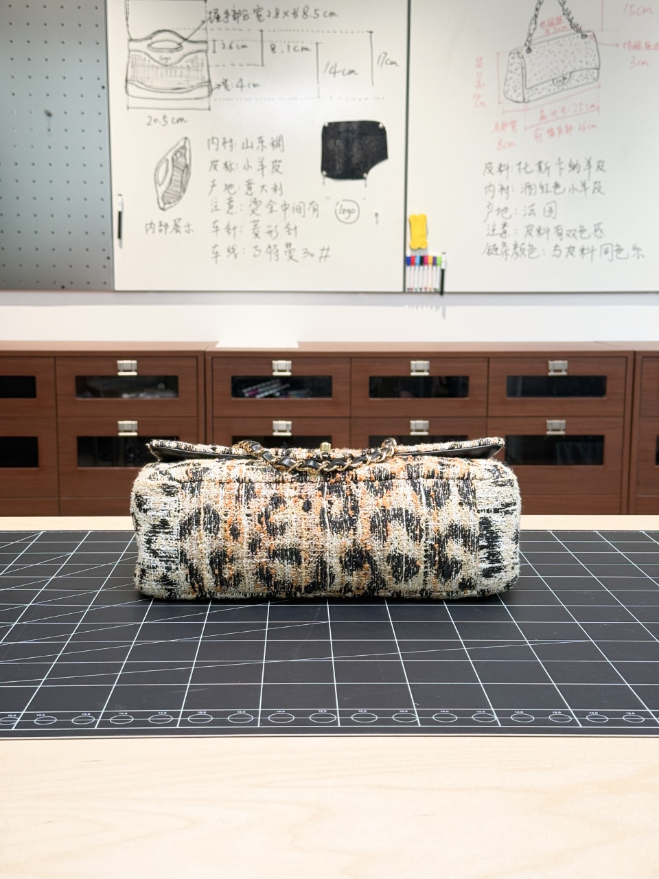 샤넬 울 호피 무늬 플랩백 가방 상세 이미지 4