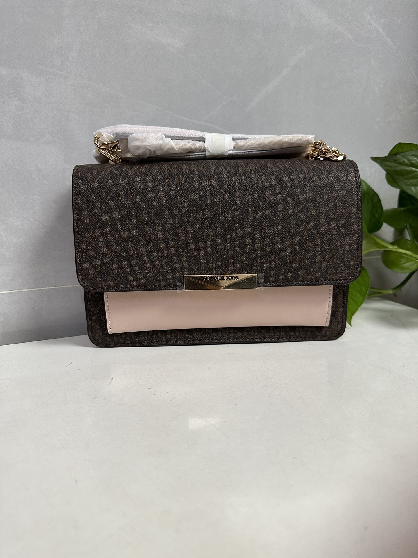 Michael Kors MKJade老花拼皮斜挎包