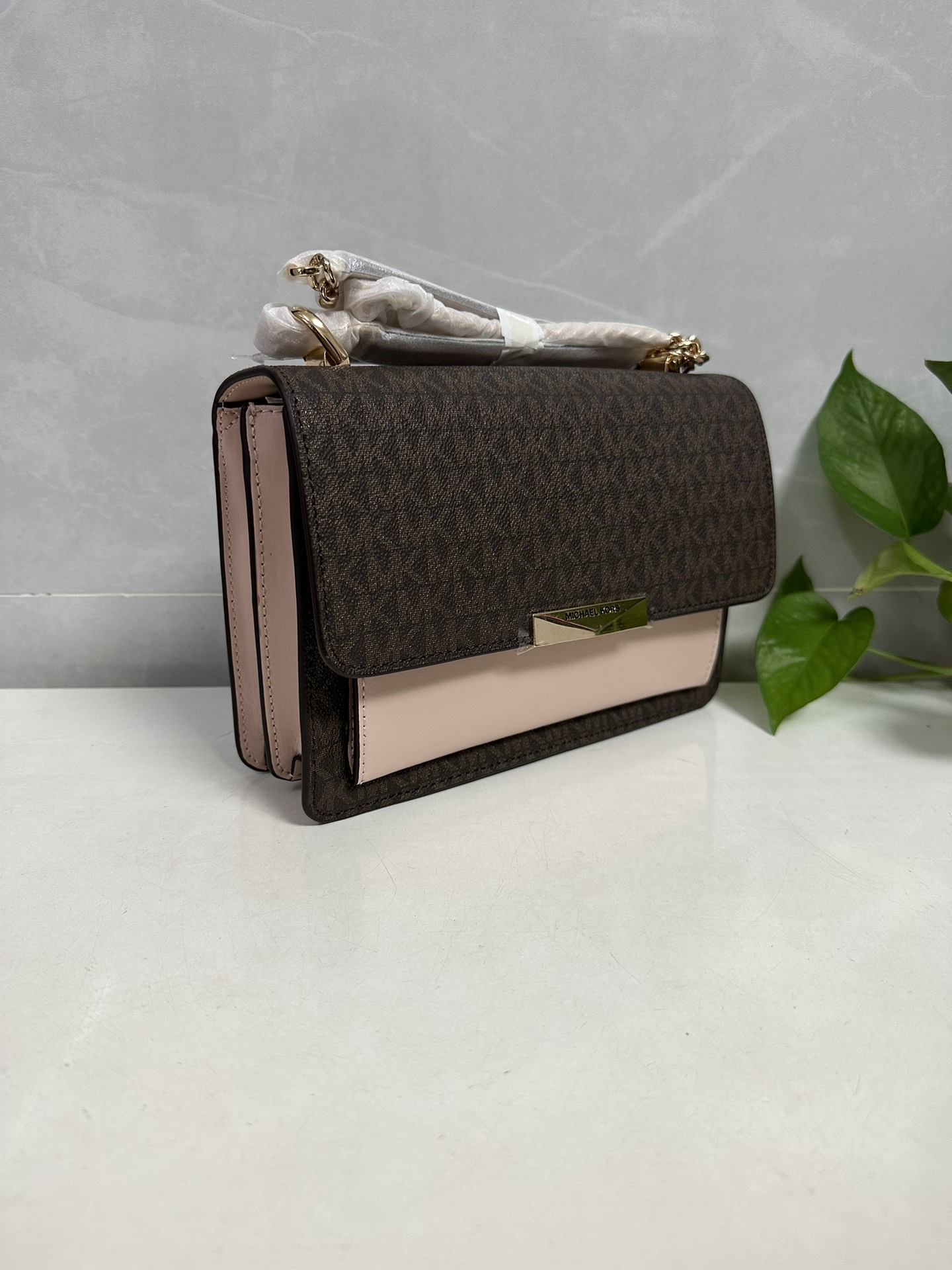 Michael Kors MKJade老花拼皮斜挎包