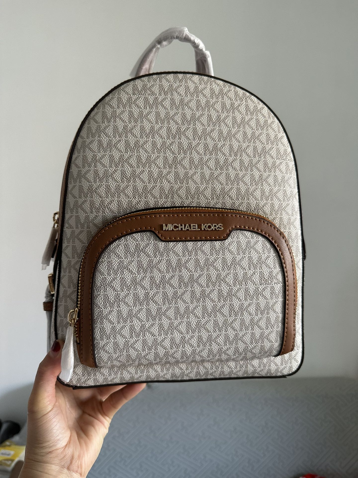Michael Kors 2024年新款AMK背包2拼皮中号。 A