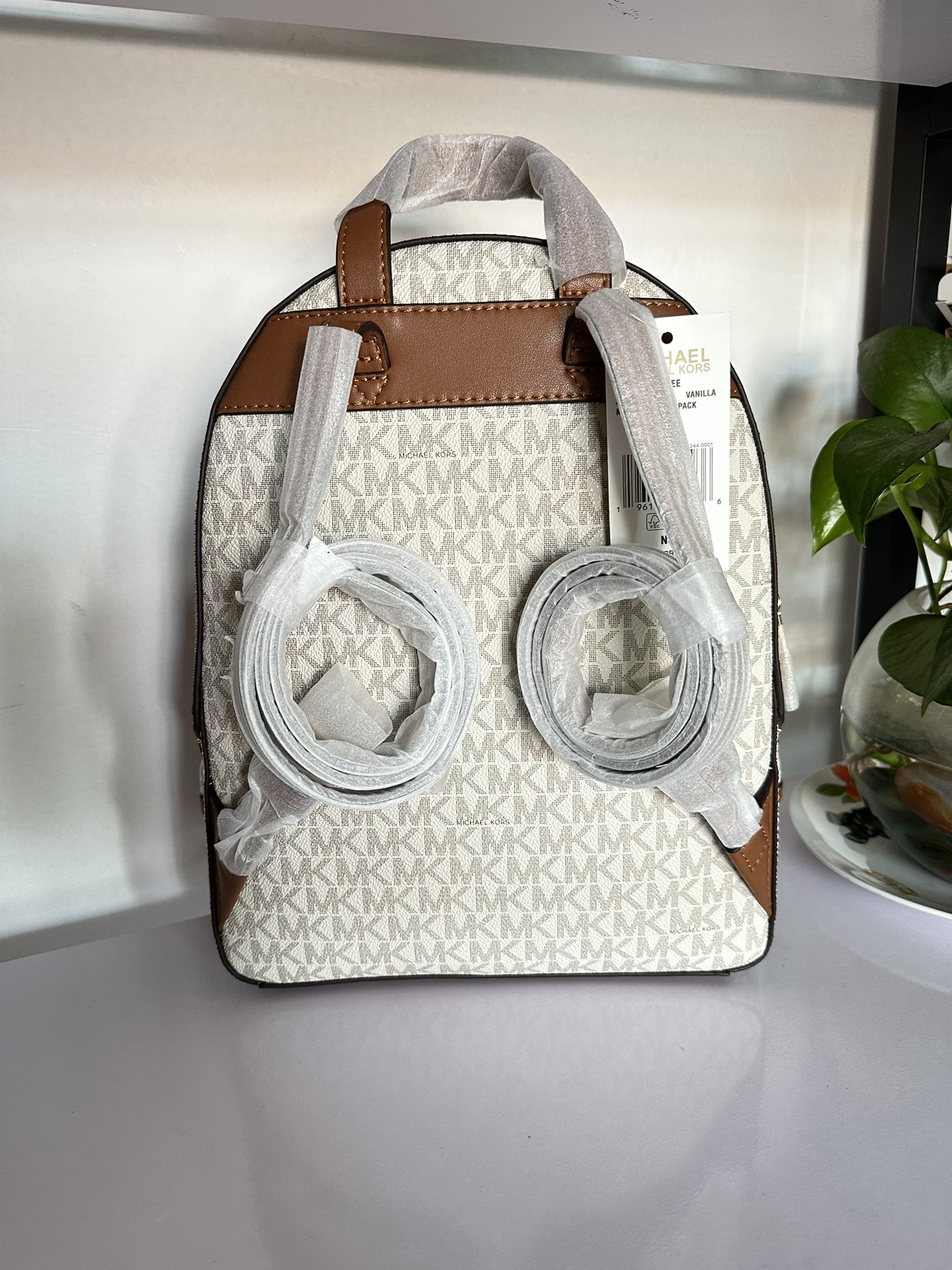Michael Kors 2024年新款AMK背包2拼皮中号。 A