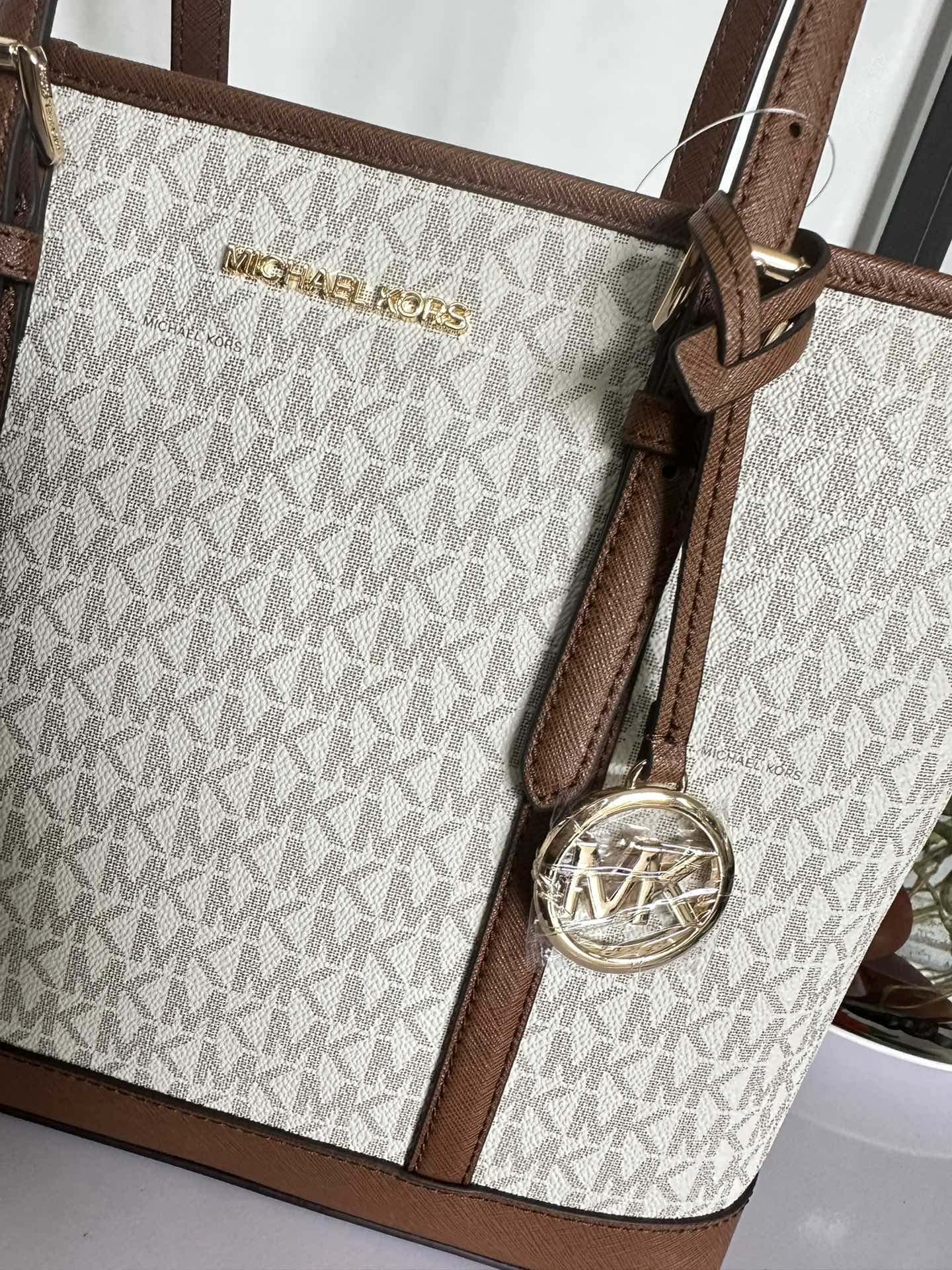 Michael Kors 2024年新购物袋