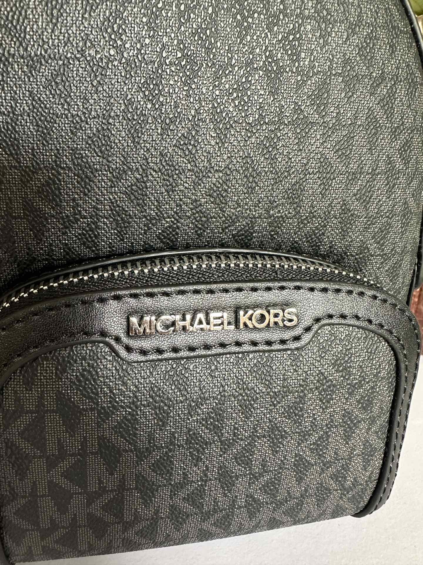 Michael Kors 新款AMK背包2拼皮小号，A