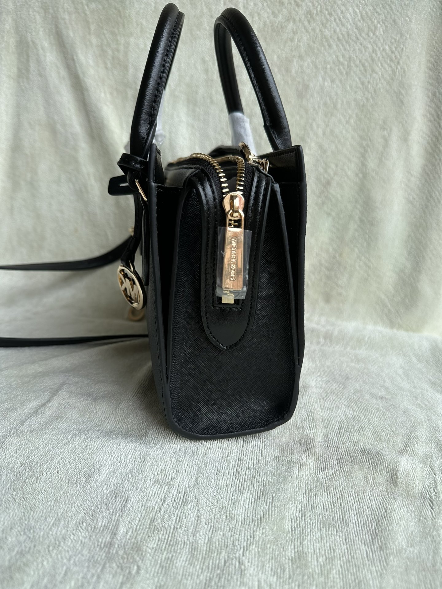 Michael Kors ～新款2024年小号新款开口杀手包