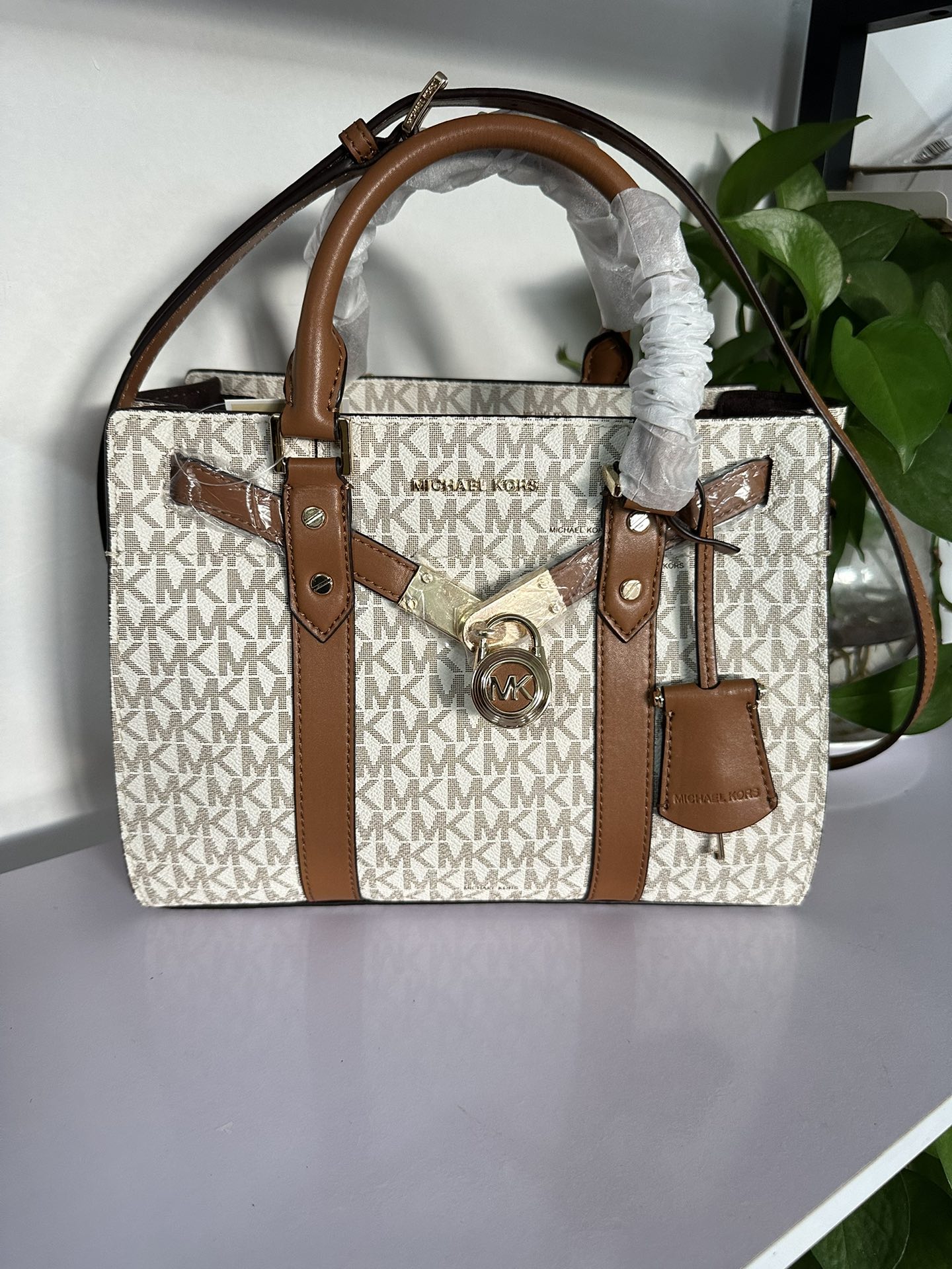 Michael Kors ～2024年新小号锁头包