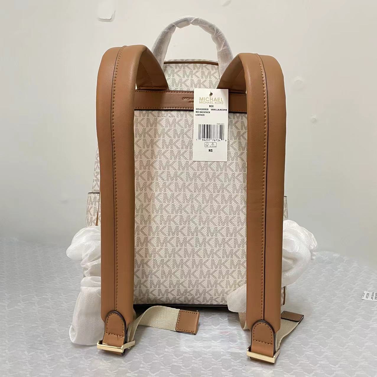 Michael Kors MK中号MK背包2拼皮2024新款，双肩包。 。A