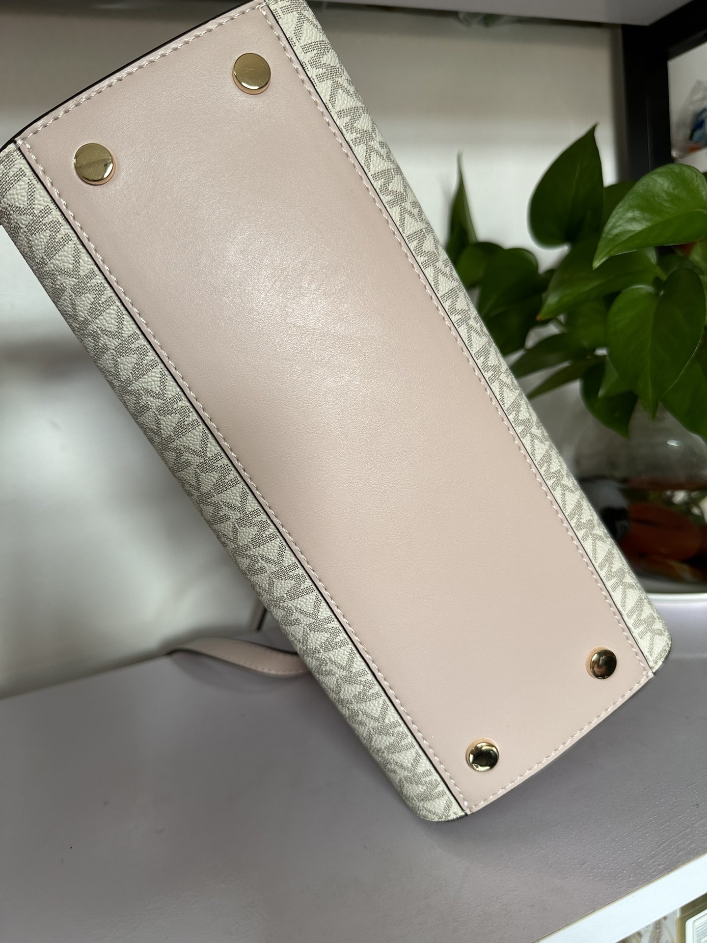 Michael Kors 耳朵包p V白拼粉