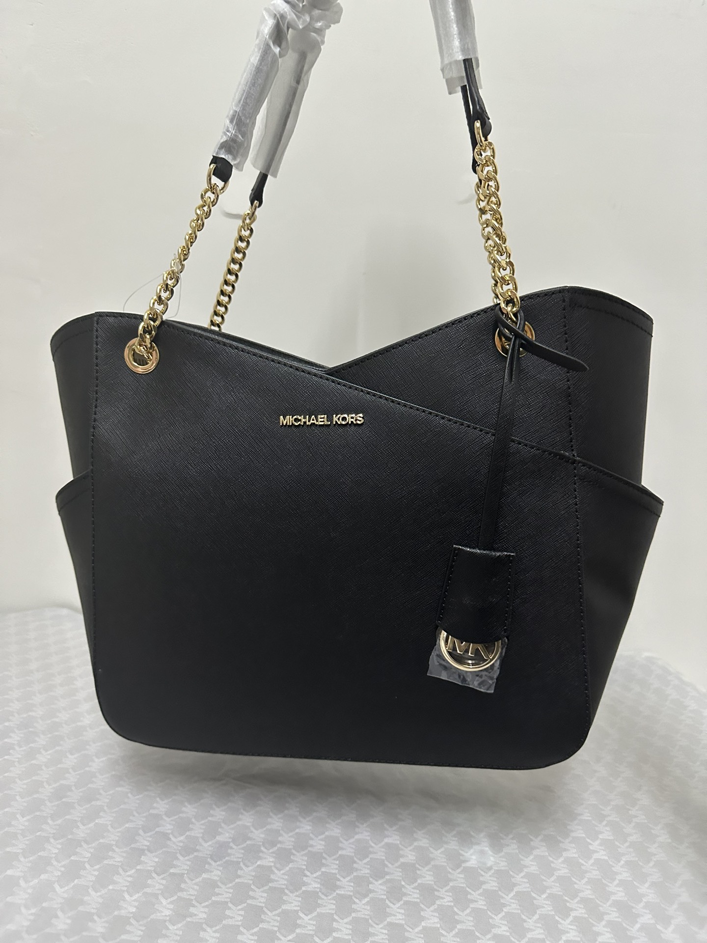 Michael Kors 2024年新款山型购物袋